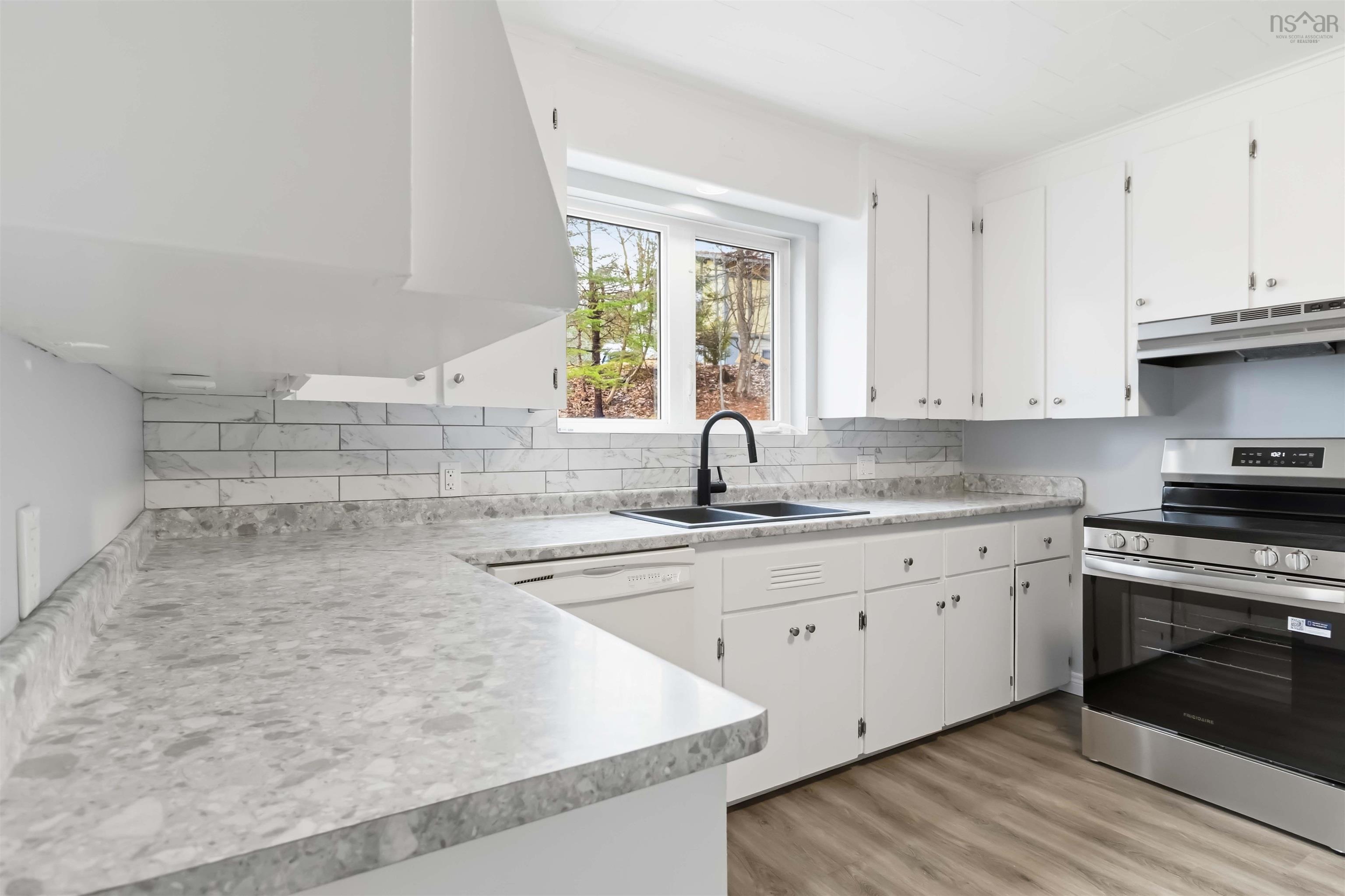 $329,600.00: 796 331 Highway, Conquerall Bank