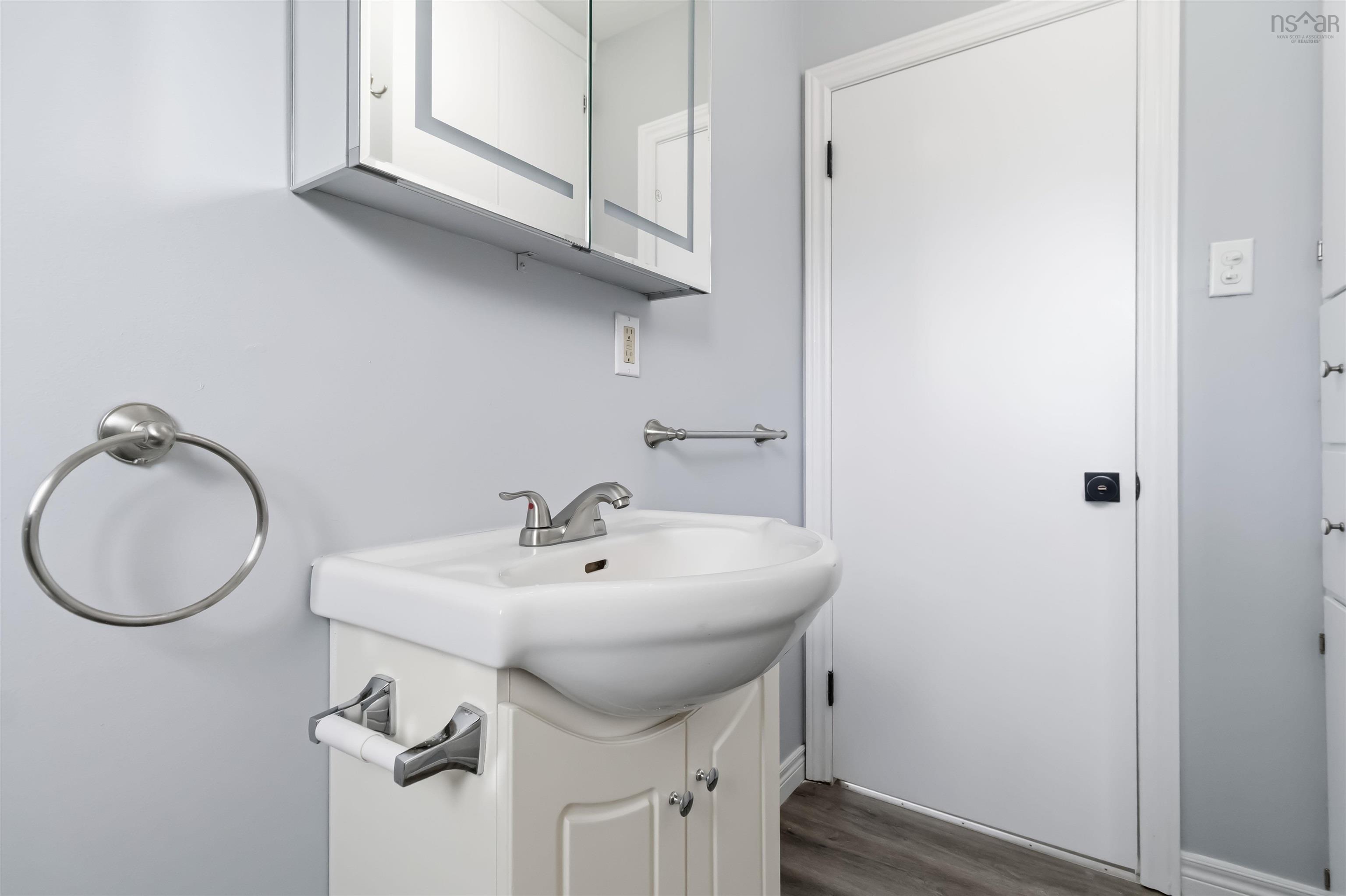 $329,600.00: 796 331 Highway, Conquerall Bank