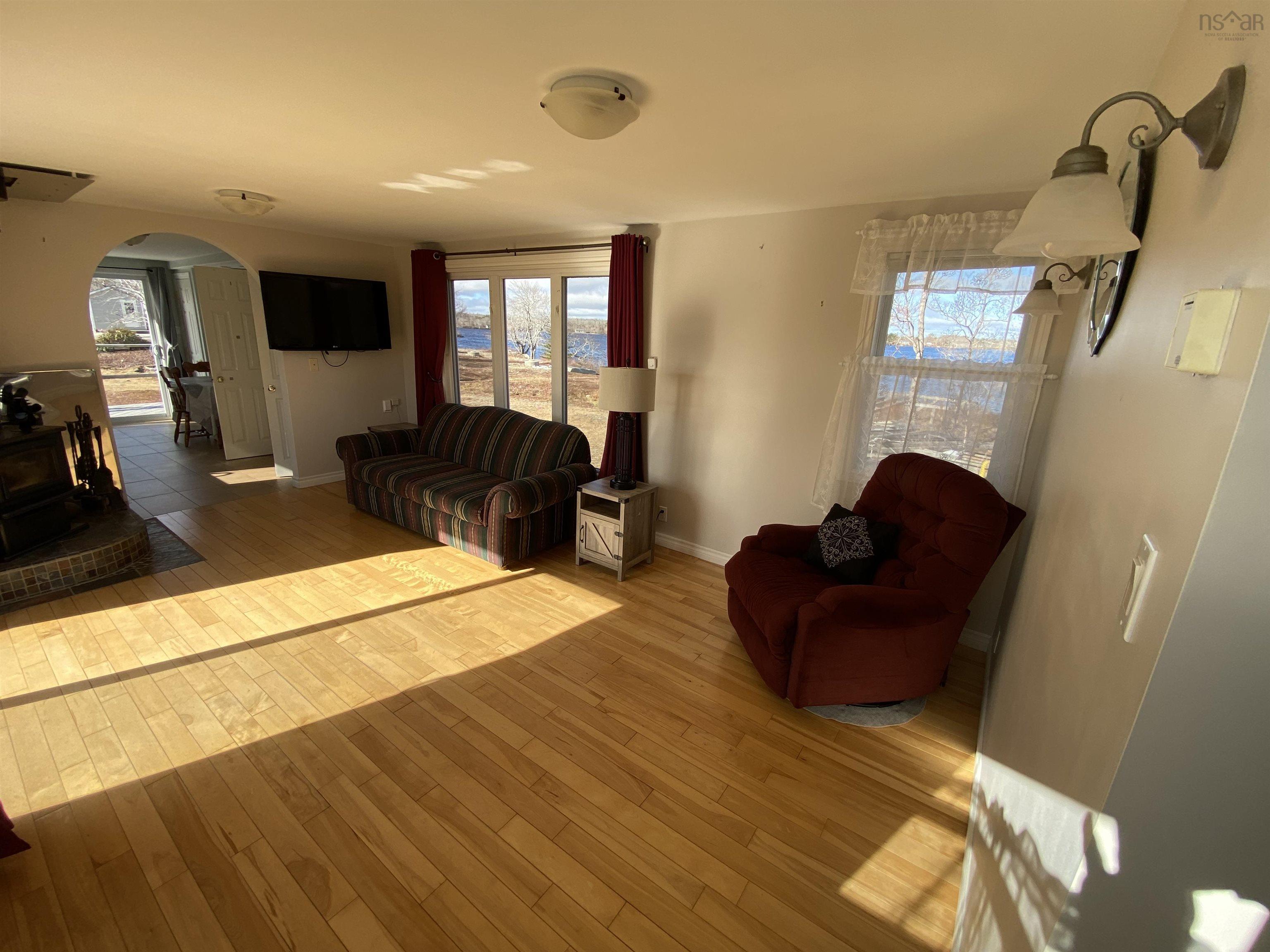 $254,900.00: 231 Scotia Drive, Goose Lake