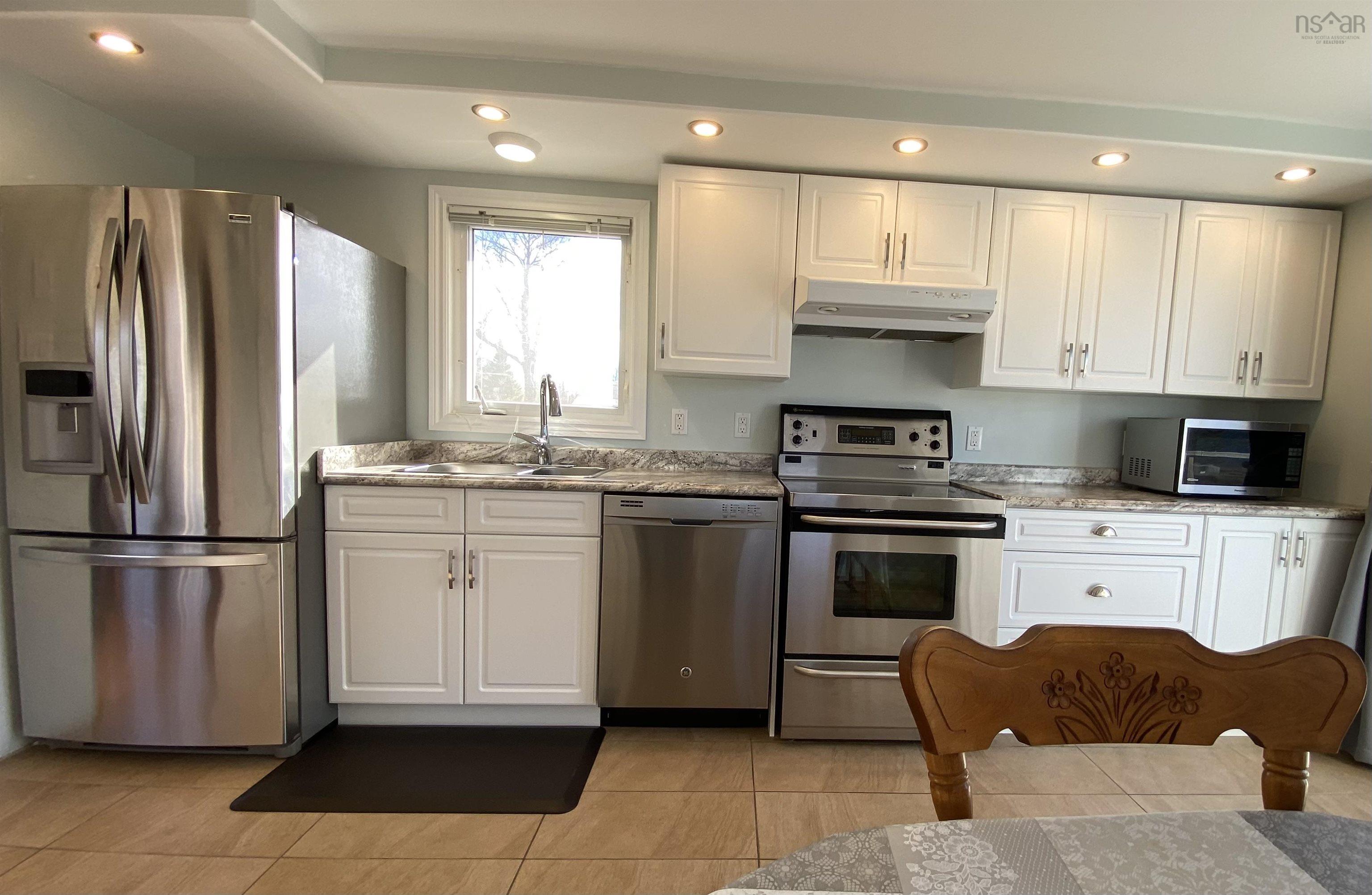 $254,900.00: 231 Scotia Drive, Goose Lake