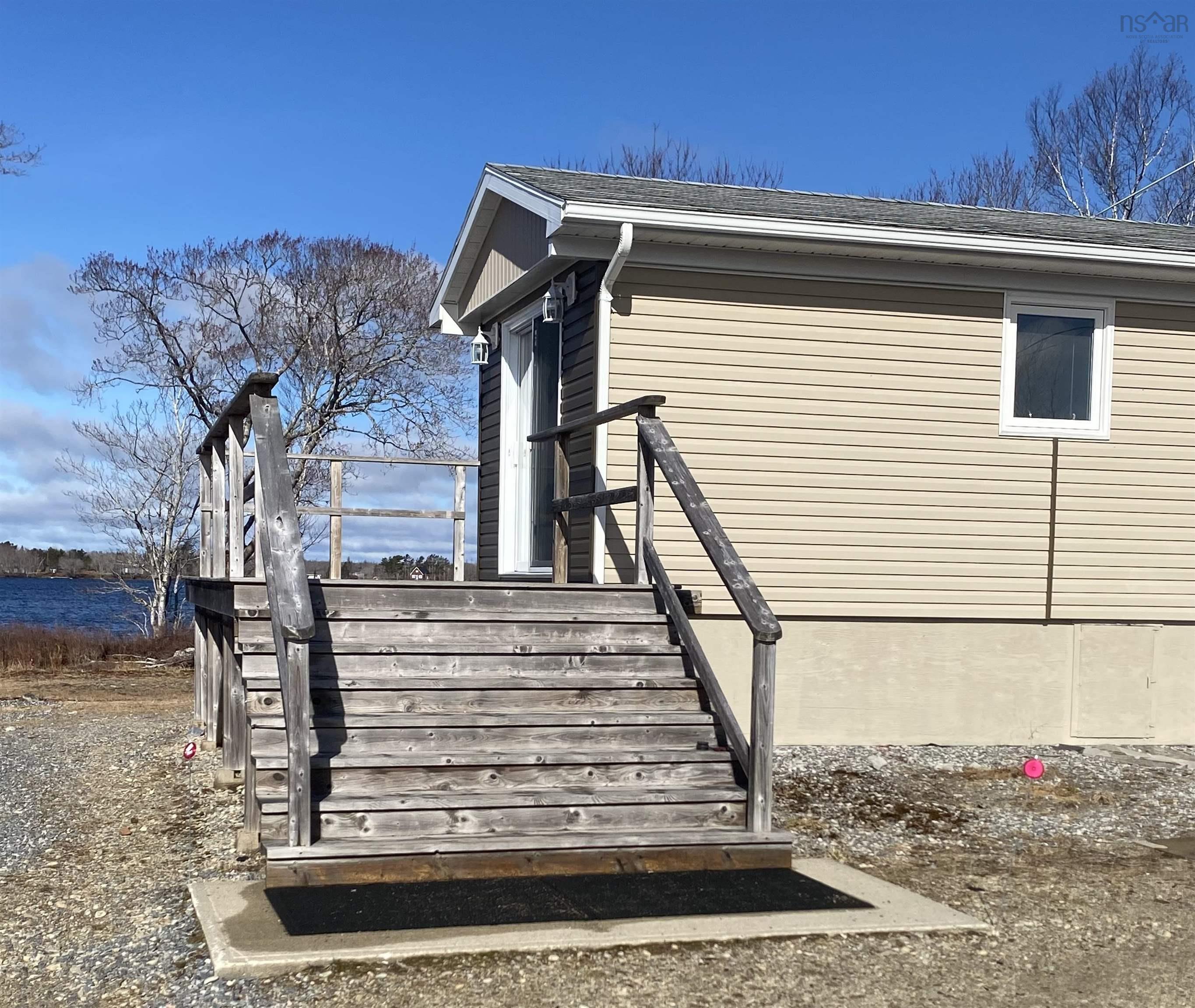 $254,900.00: 231 Scotia Drive, Goose Lake