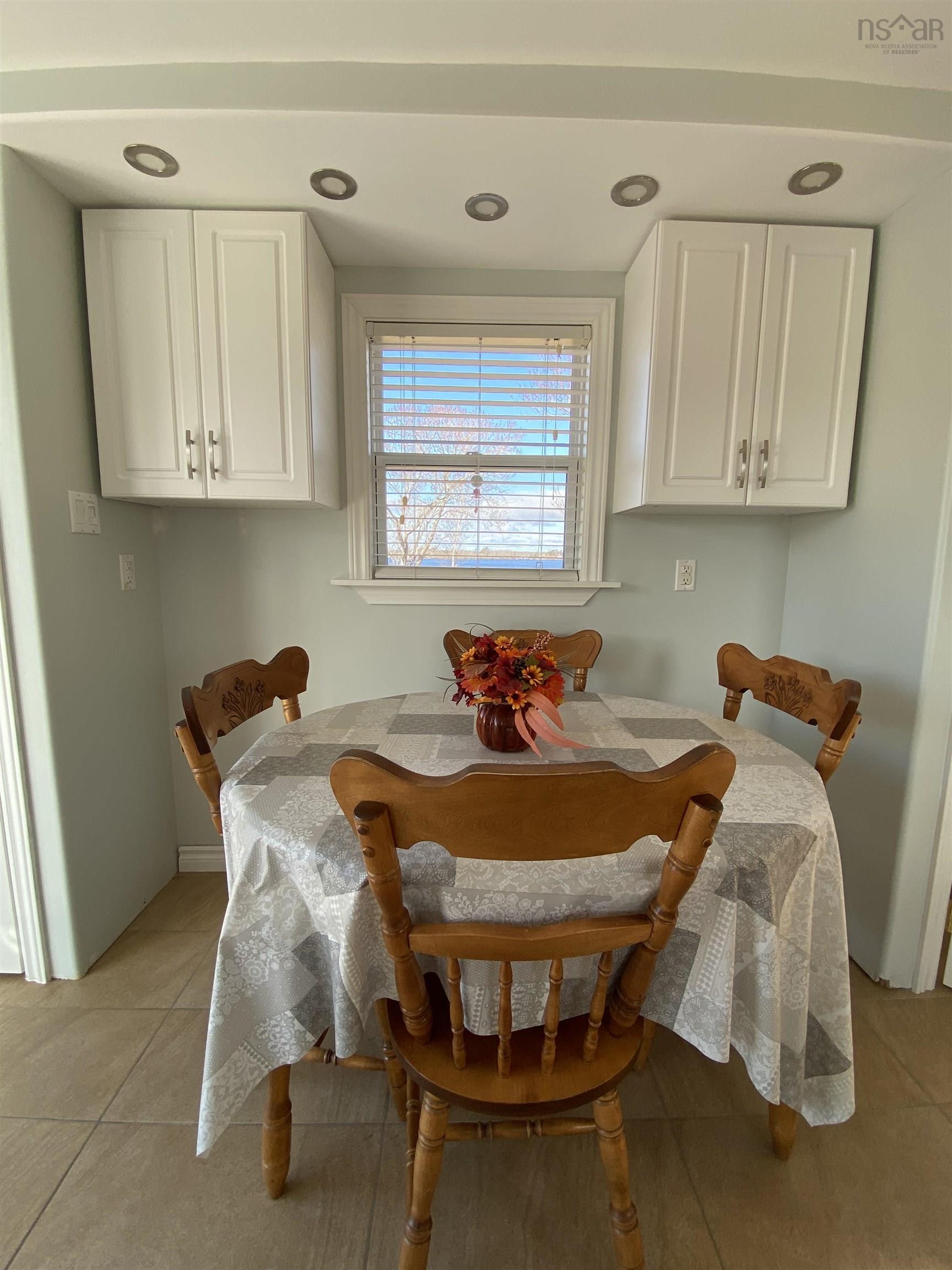 $254,900.00: 231 Scotia Drive, Goose Lake