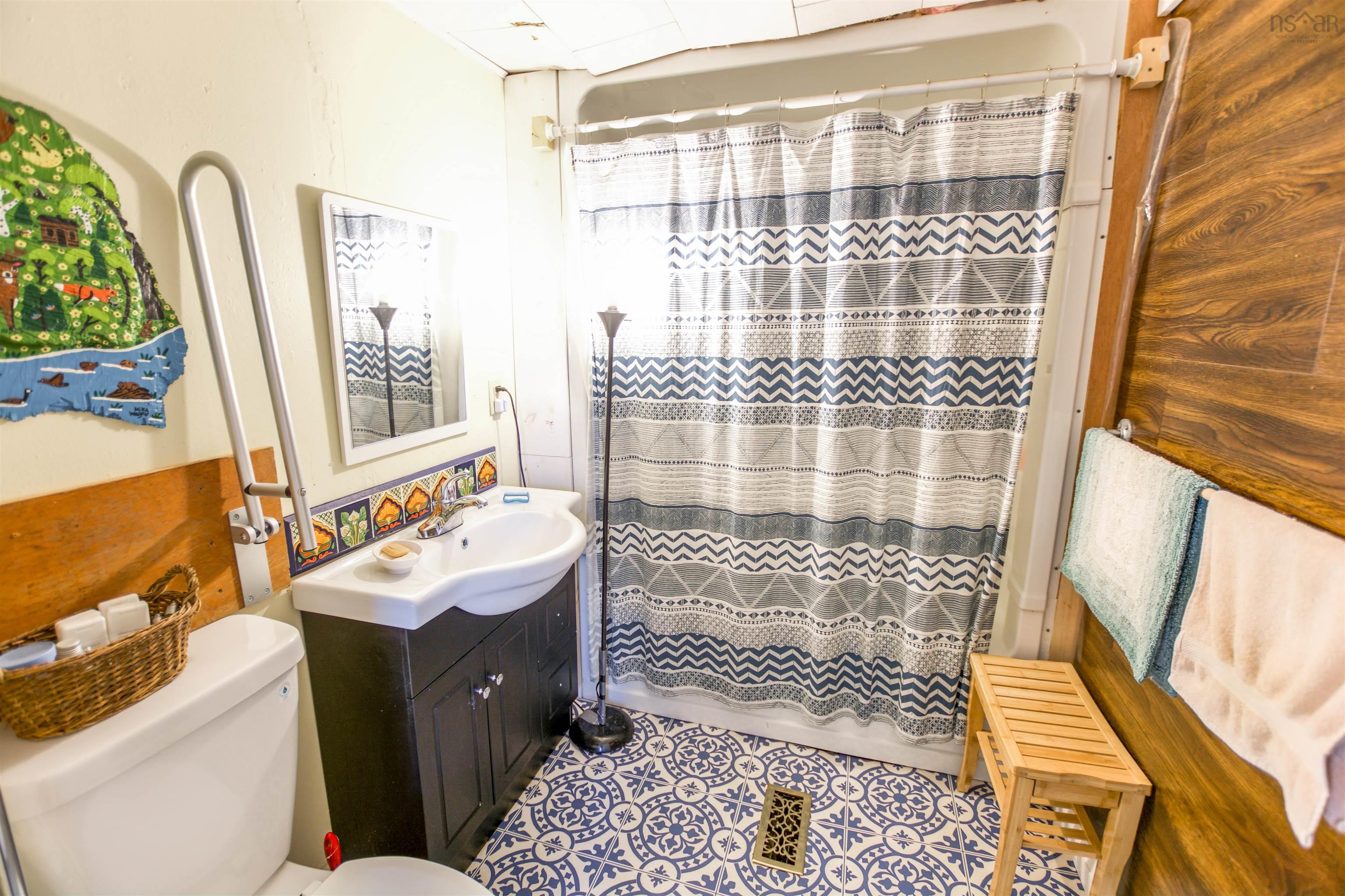 $194,000.00: 456 Townshipline Road, Ohio