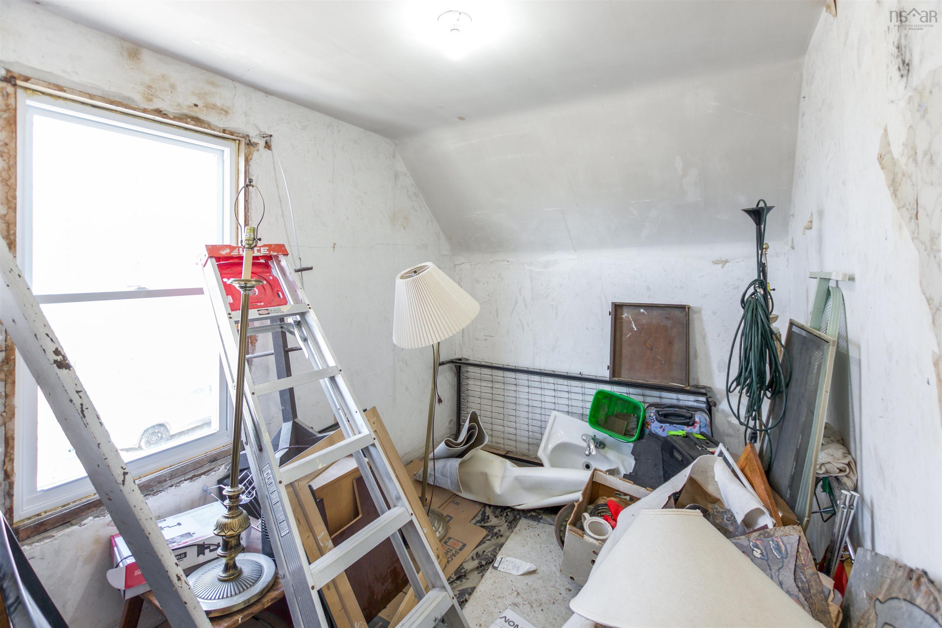 $194,000.00: 456 Townshipline Road, Ohio