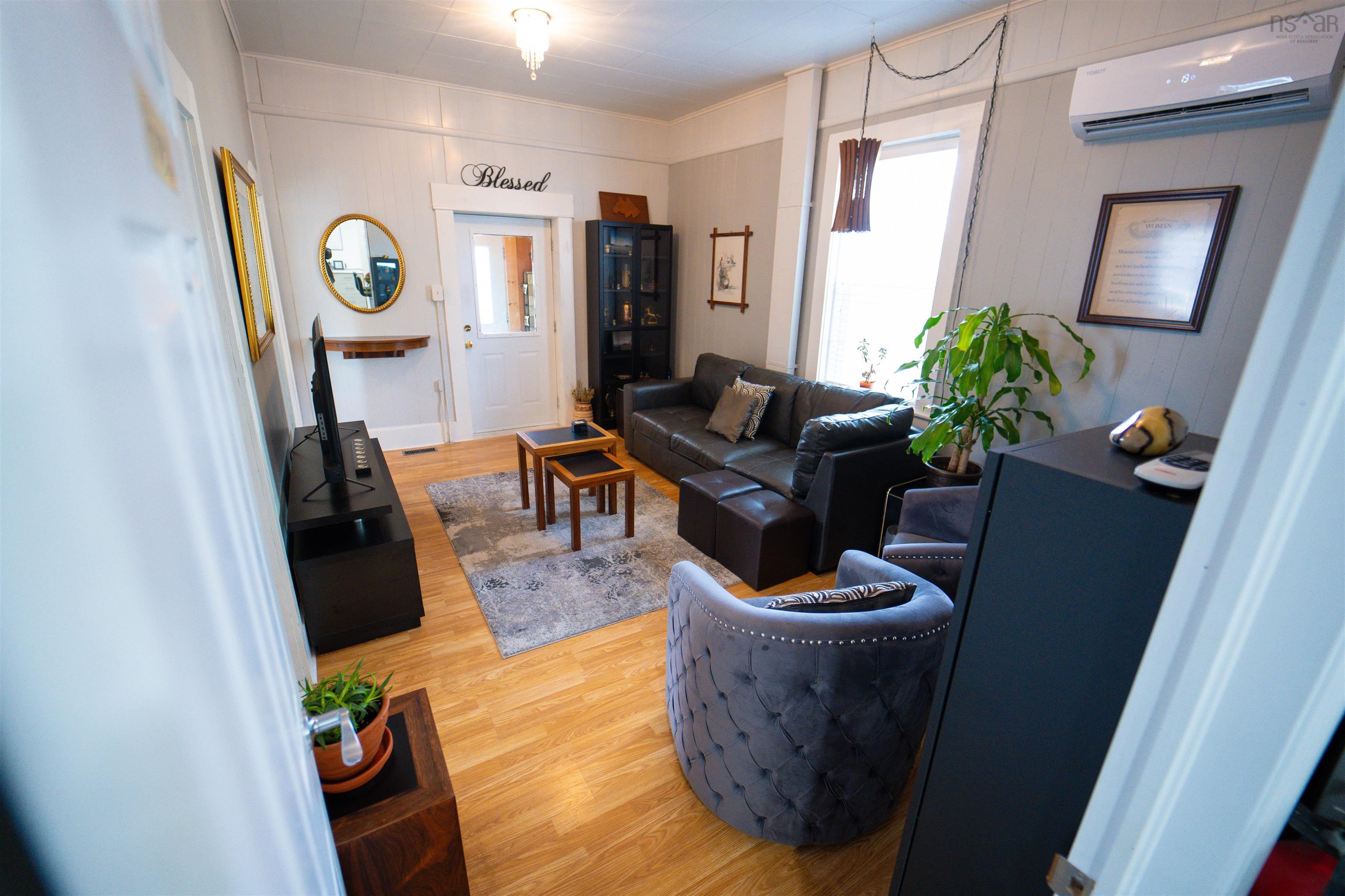 $299,900.00: 33 Pleasant Street, Parrsboro
