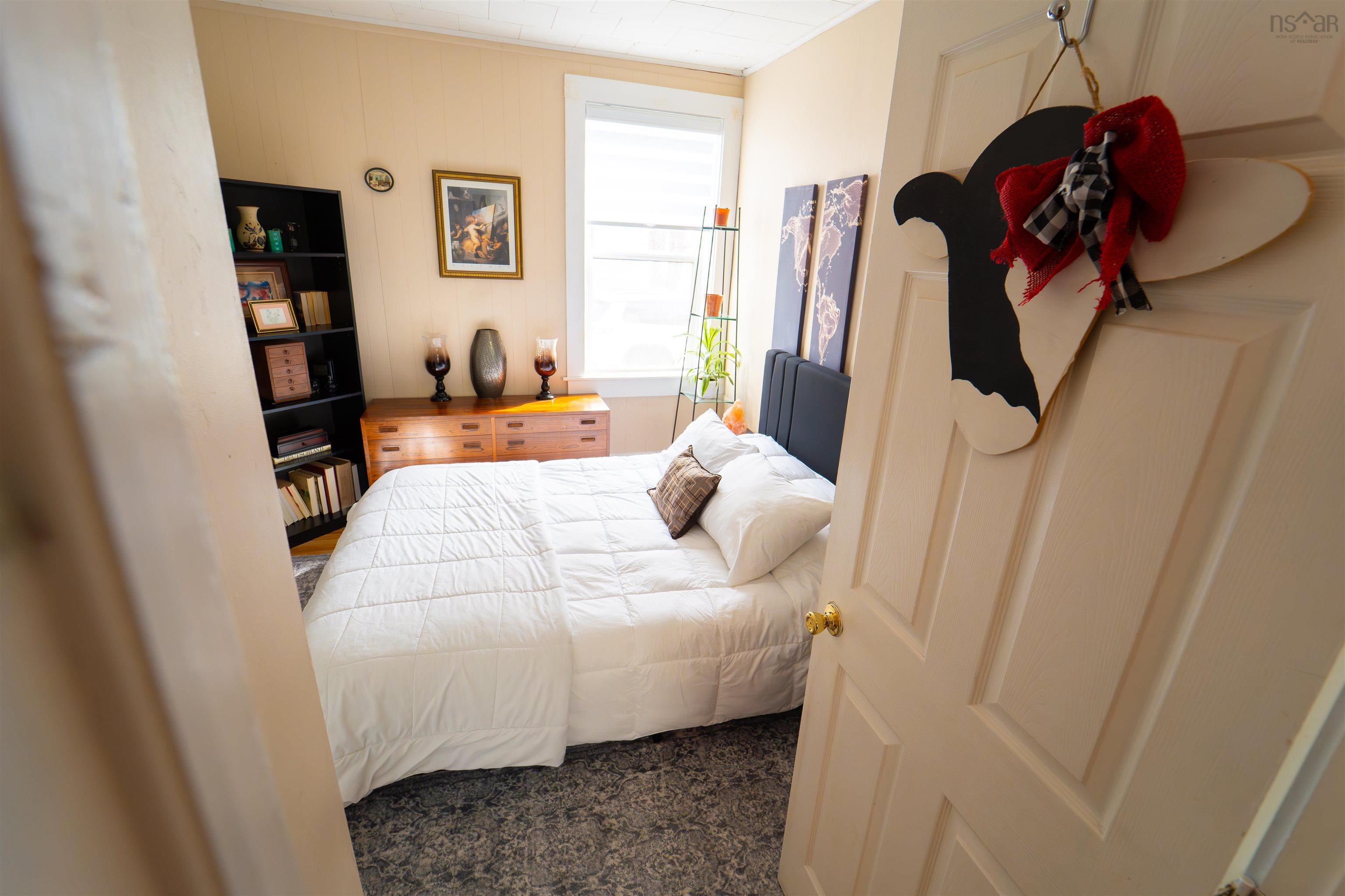 $339,900.00: 33 Pleasant Street, Parrsboro