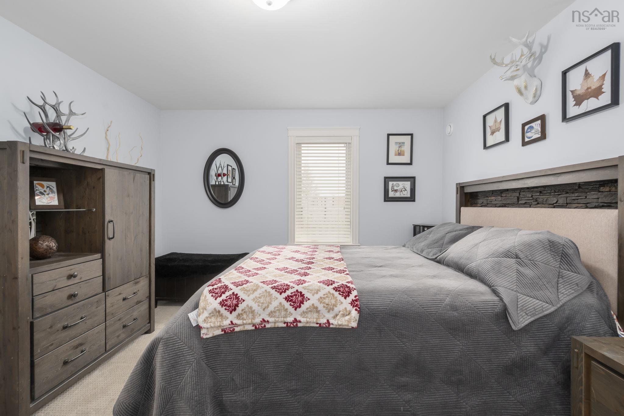 $594,900.00: 5 Tailfeather Court, North Kentville