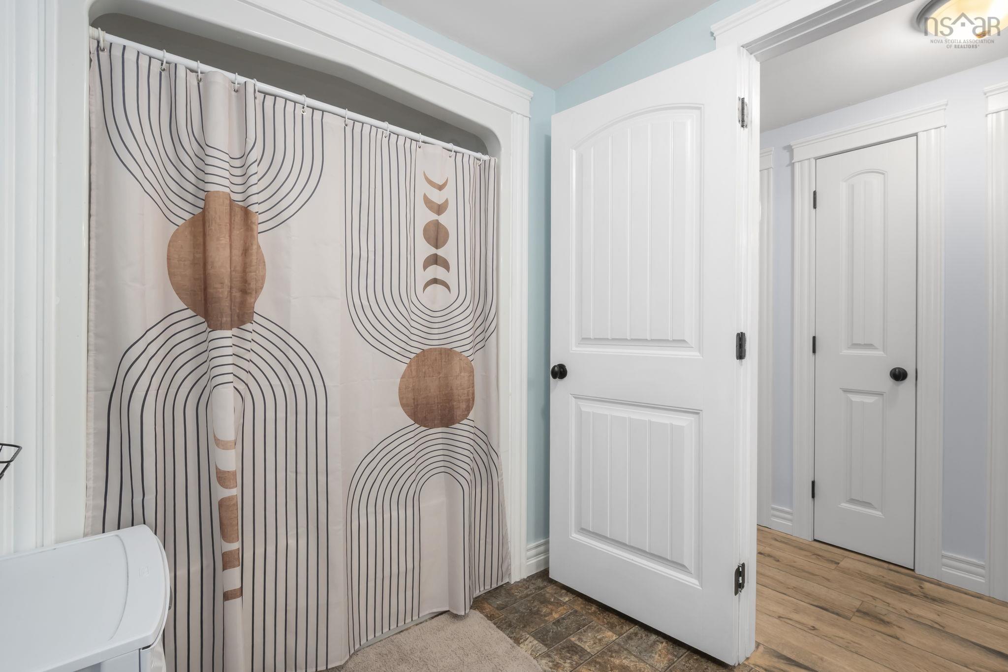 $594,900.00: 5 Tailfeather Court, North Kentville