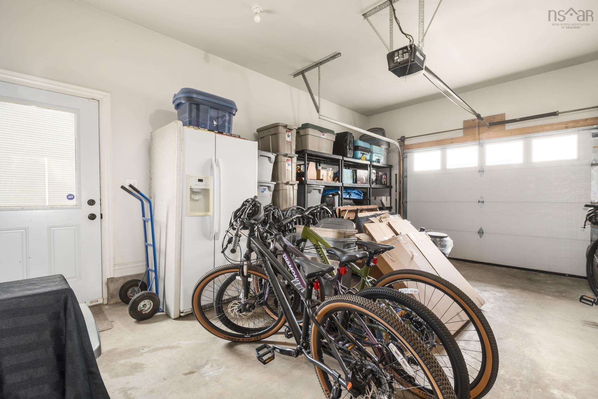 $594,900.00: 5 Tailfeather Court, North Kentville