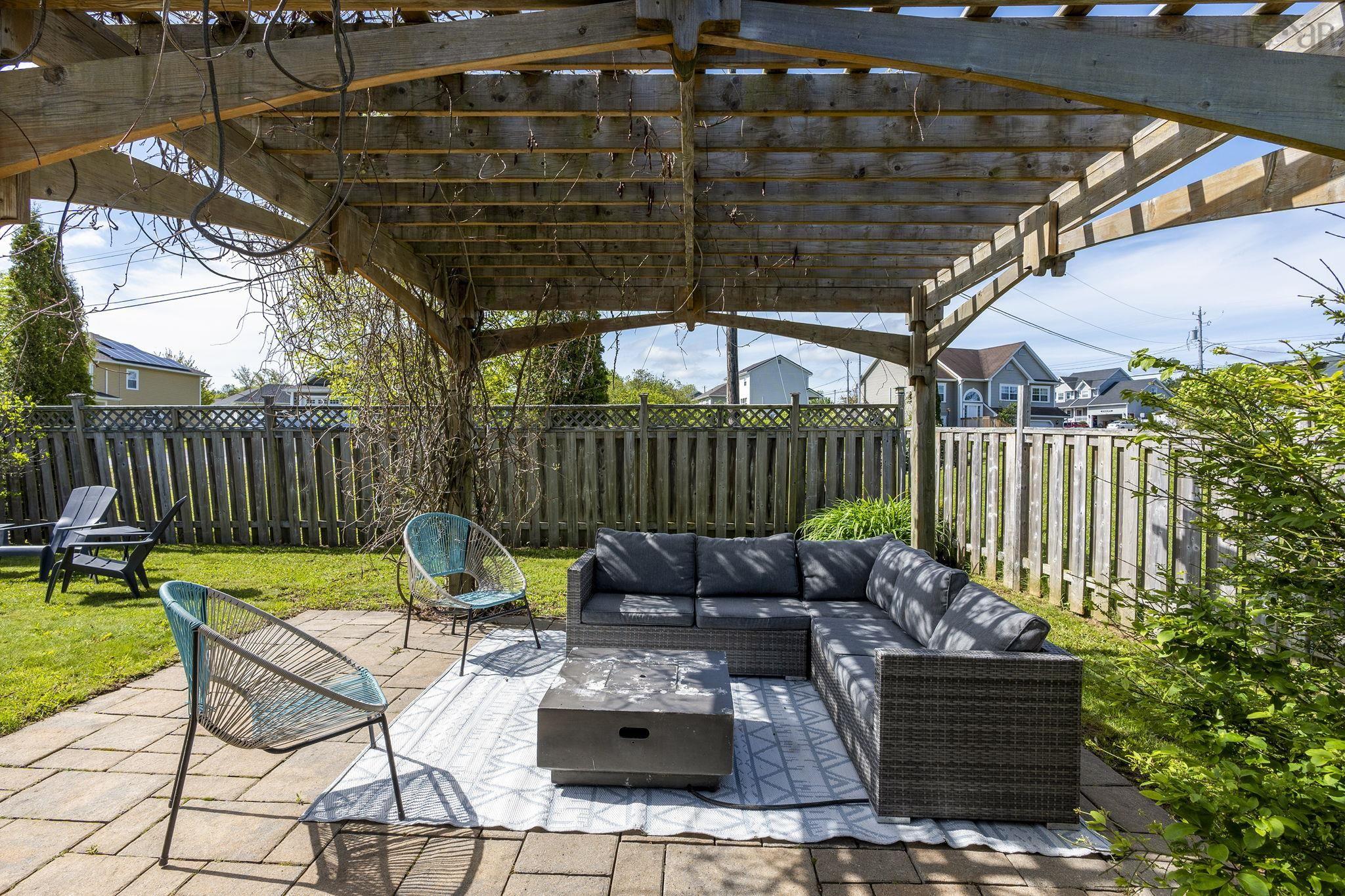 $564,900.00: 5 Tailfeather Court, North Kentville