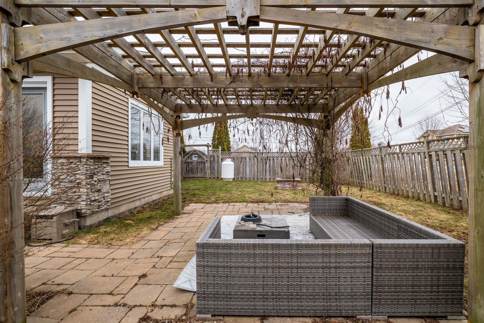 $594,900.00: 5 Tailfeather Court, North Kentville