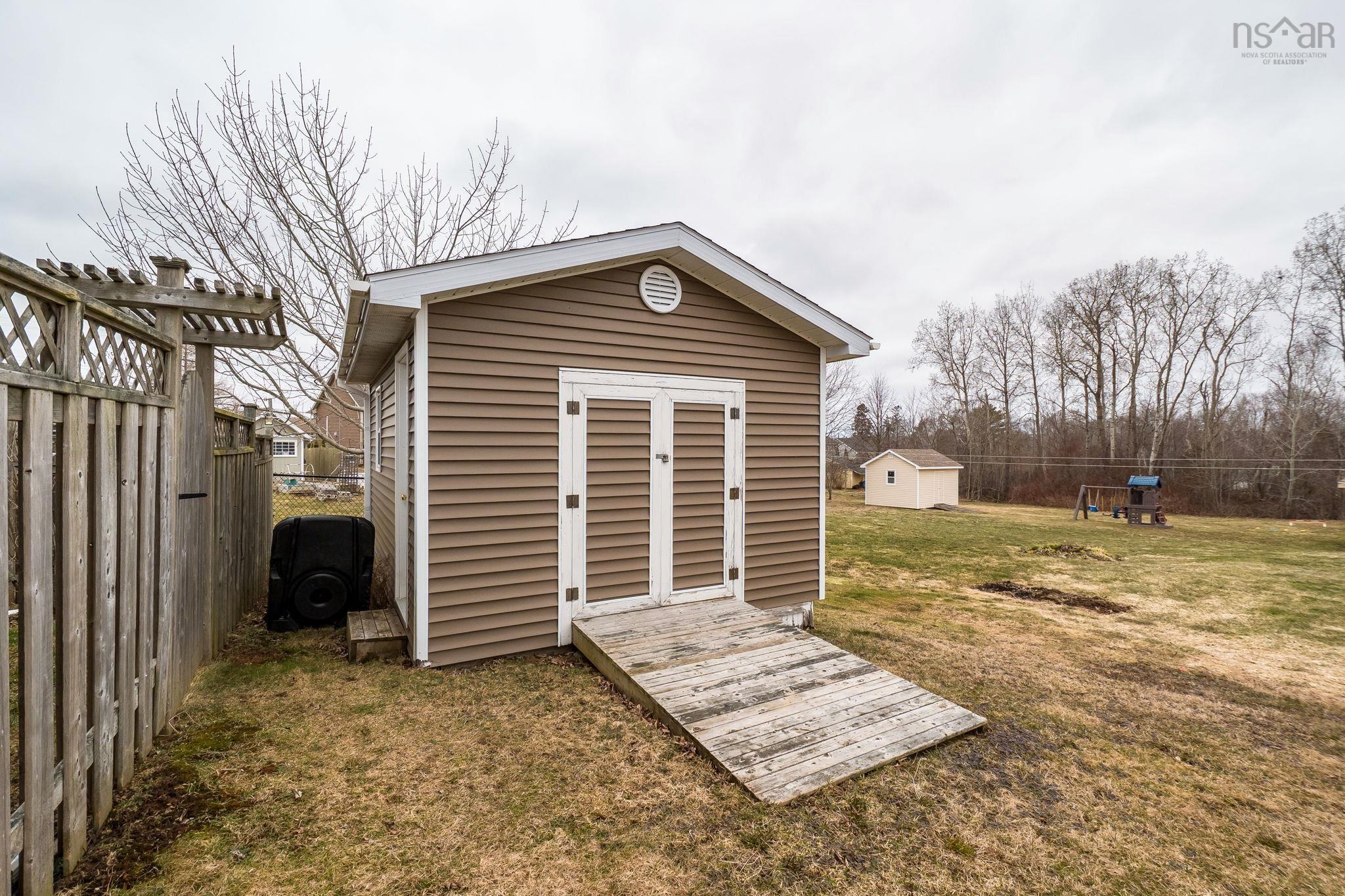 $594,900.00: 5 Tailfeather Court, North Kentville