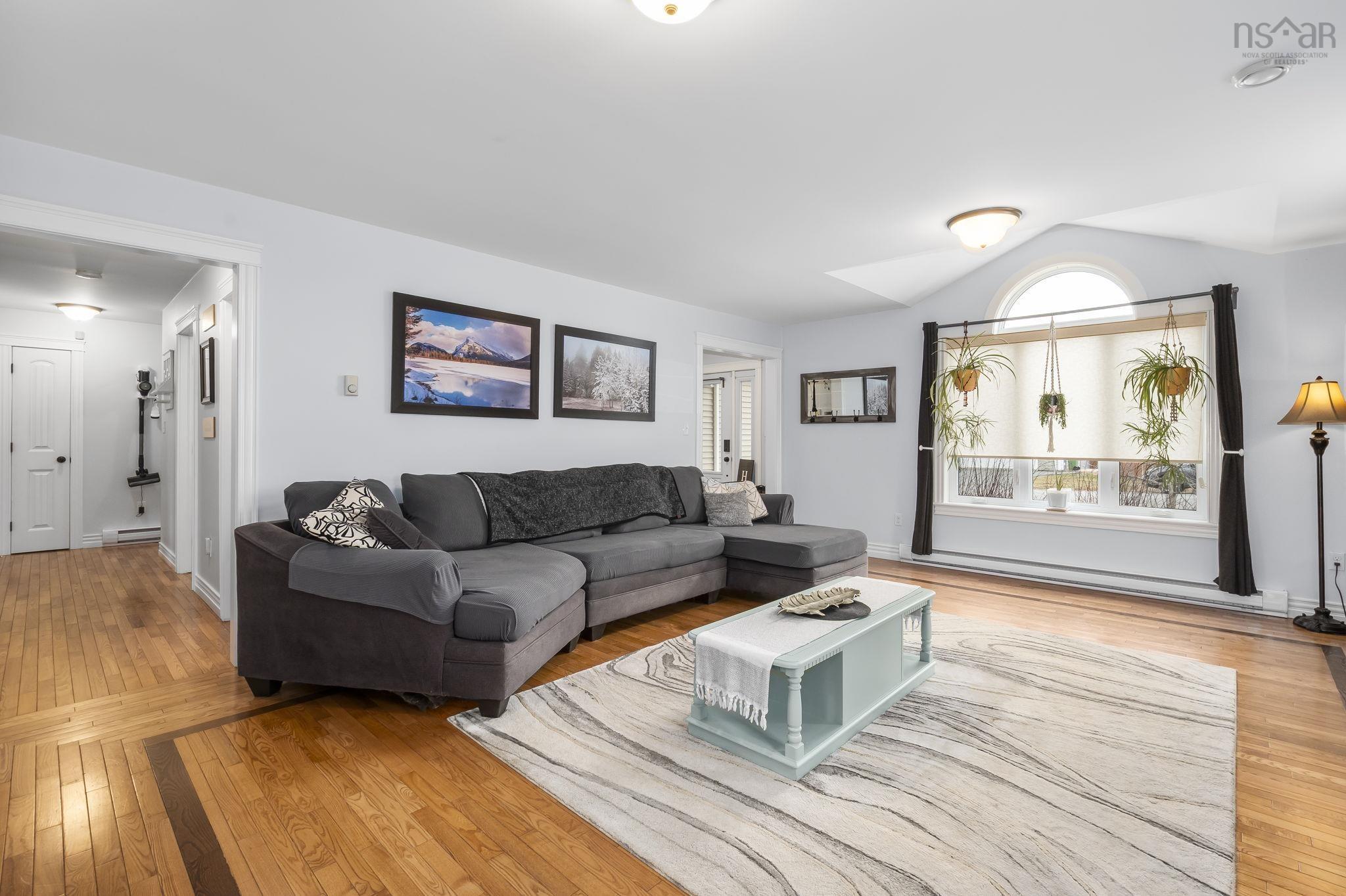 $594,900.00: 5 Tailfeather Court, North Kentville