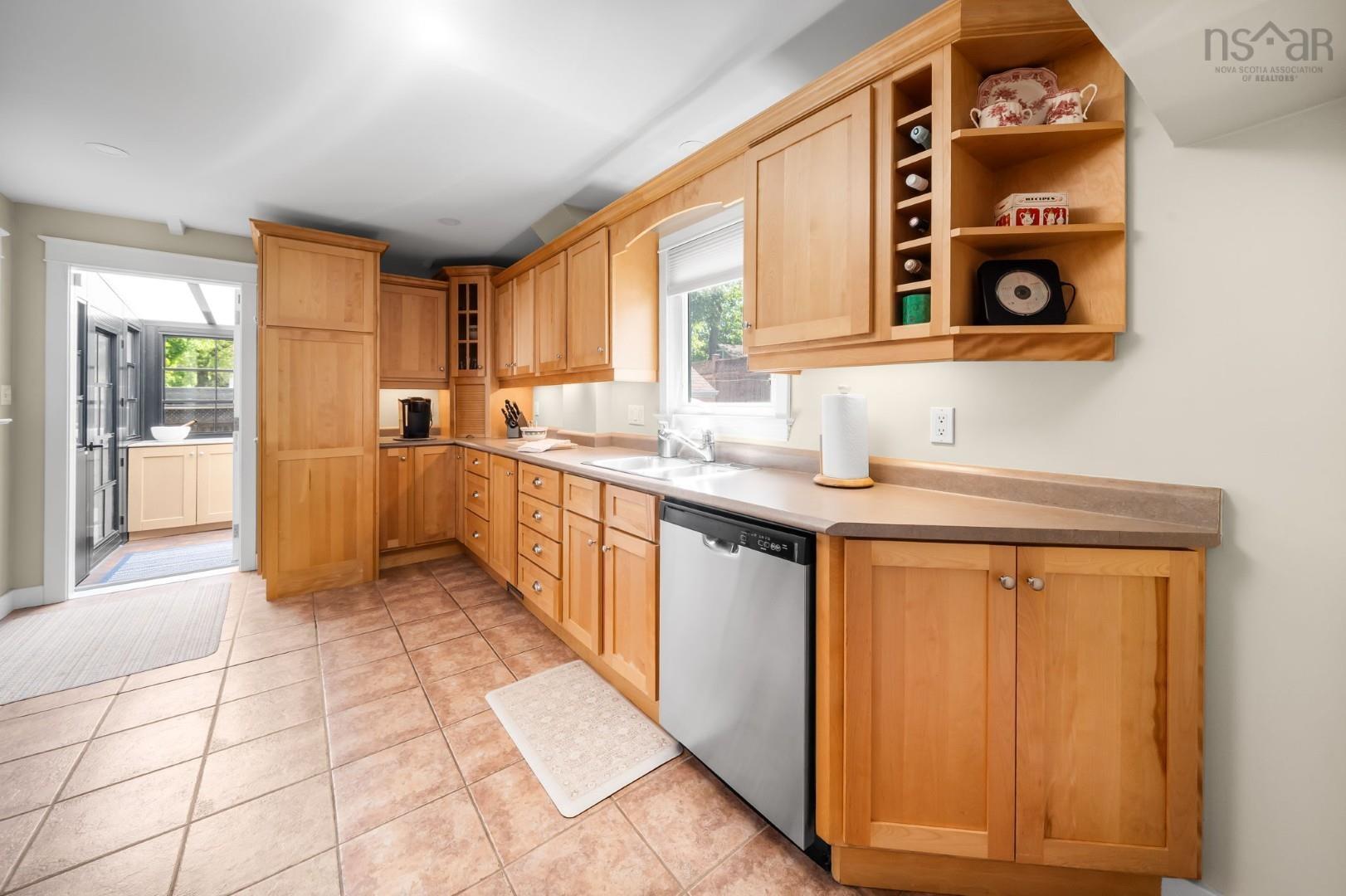 8 Eaton Avenue, Dartmouth, NS (MLS 202606518)