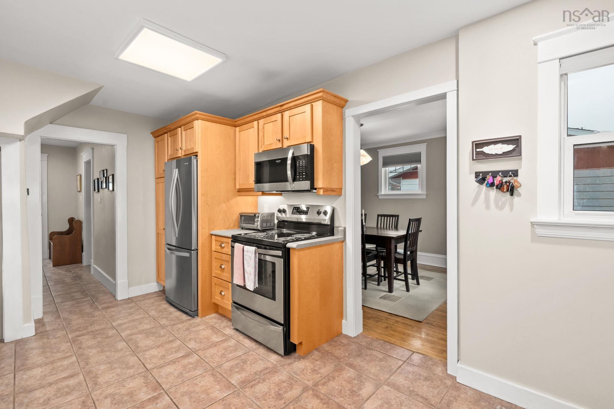 8 Eaton Avenue, Dartmouth, NS (MLS 202606518)