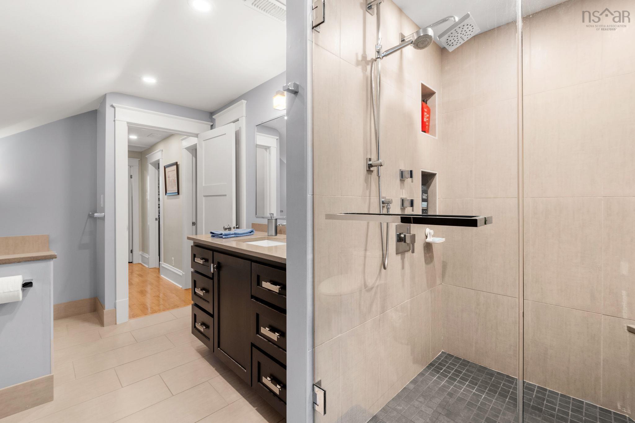 8 Eaton Avenue, Dartmouth, NS (MLS 202606518)