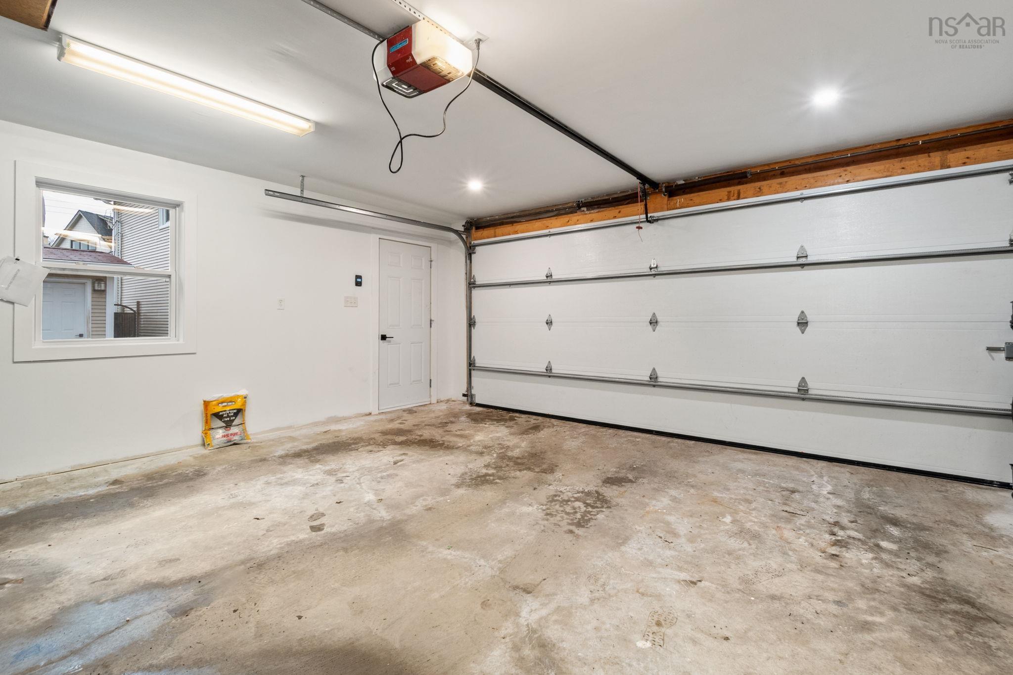 8 Eaton Avenue, Dartmouth, NS (MLS 202606518)