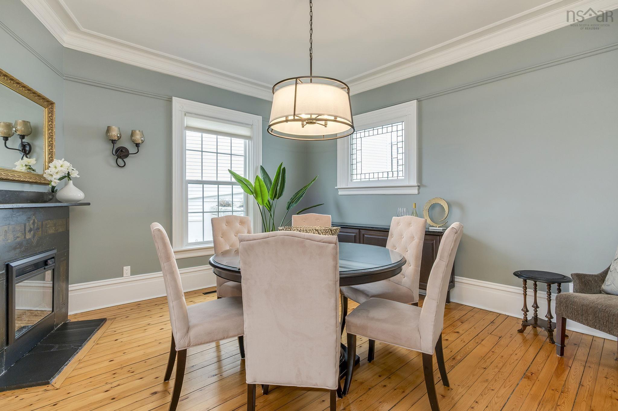 $1,100,000.00: 32 Joaquina Court, Dartmouth