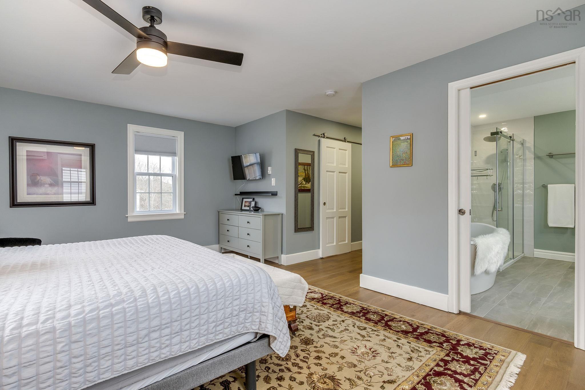 $1,100,000.00: 32 Joaquina Court, Dartmouth