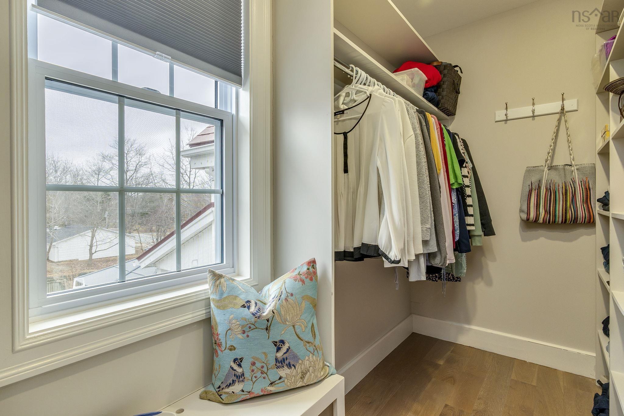 $1,100,000.00: 32 Joaquina Court, Dartmouth