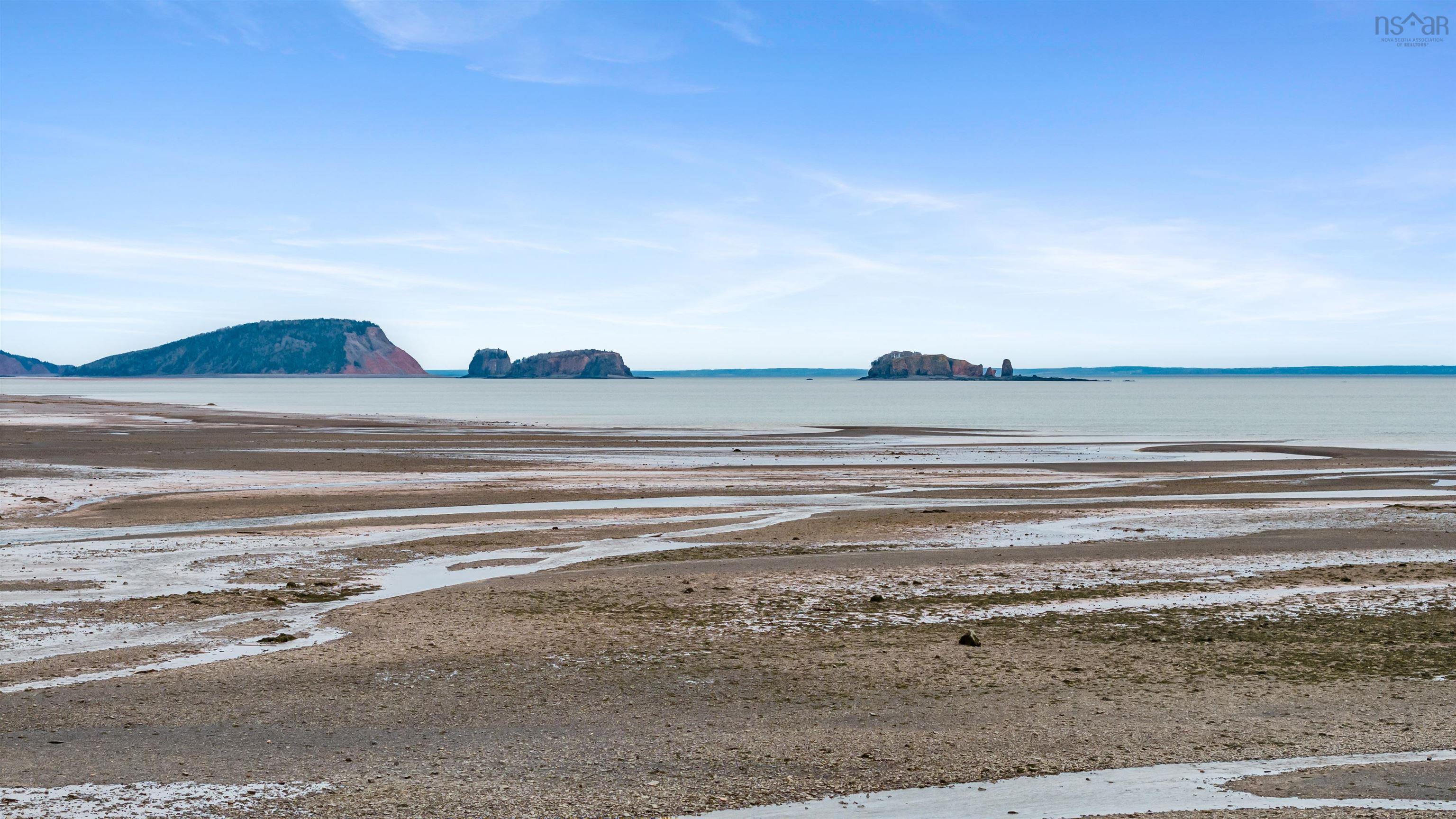 $575,900.00: 59 Spring Tide Lane, Two Islands