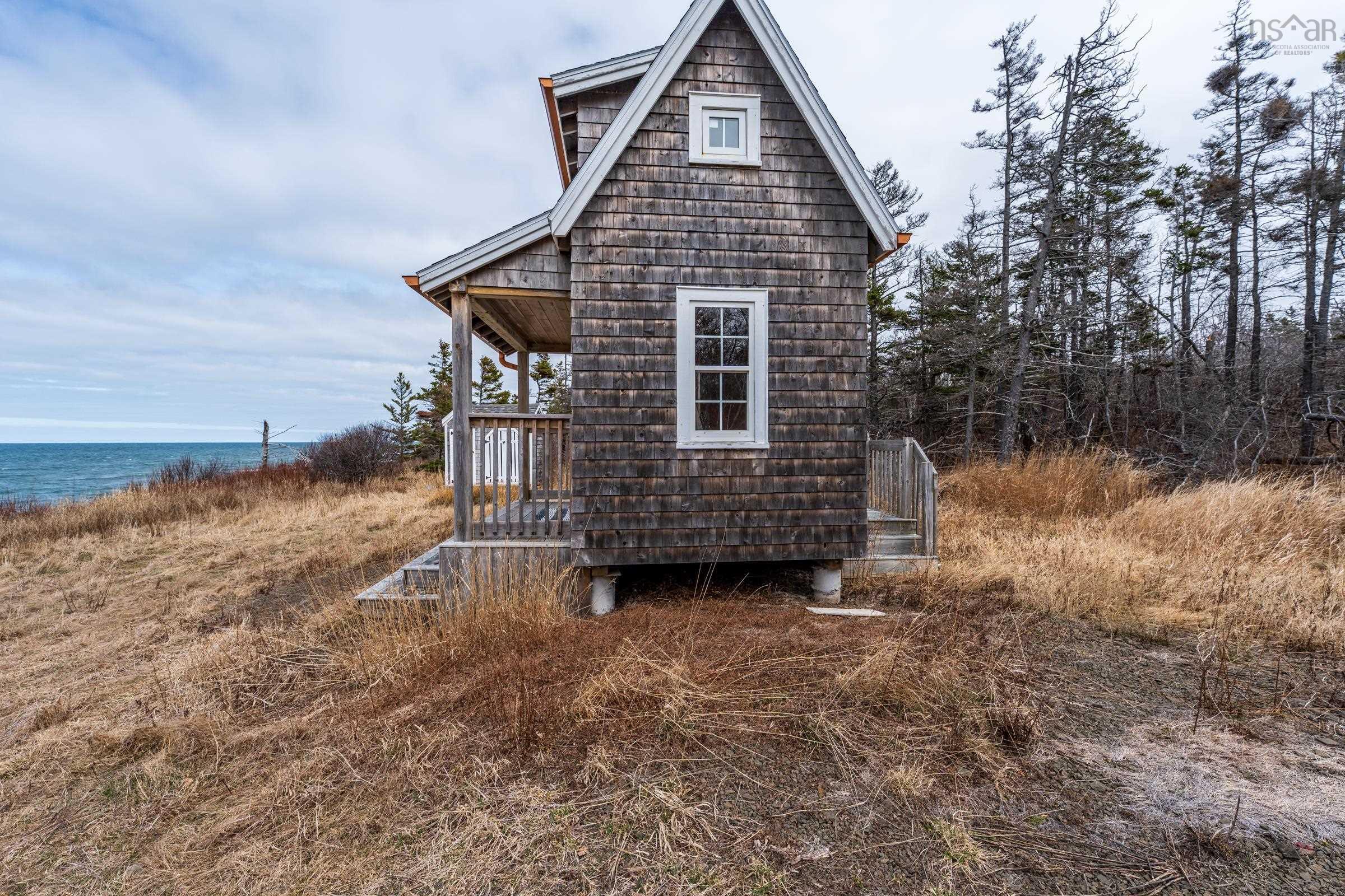 $199,900.00: Shore Road, Litchfield