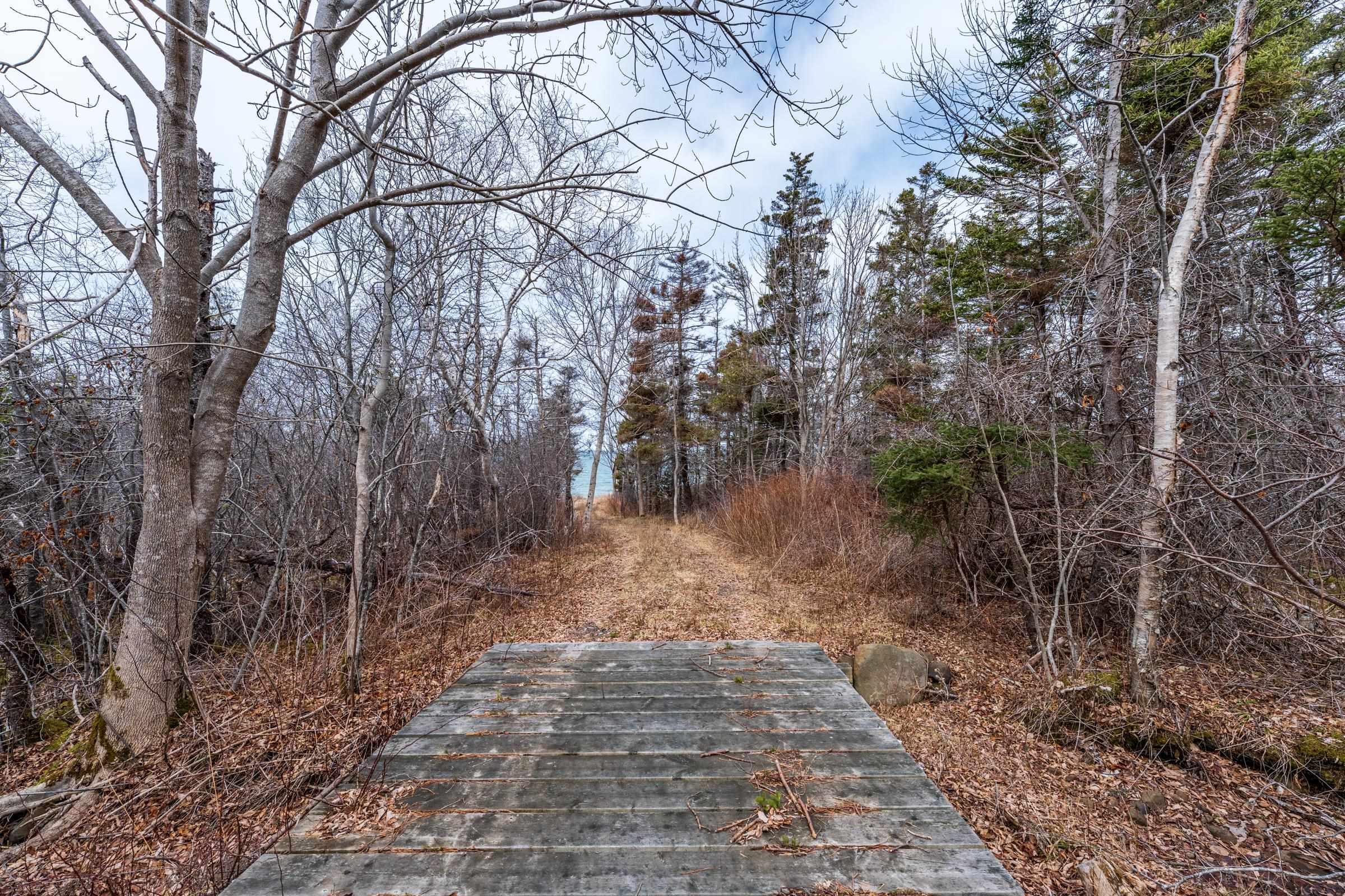 $199,900.00: Shore Road, Litchfield