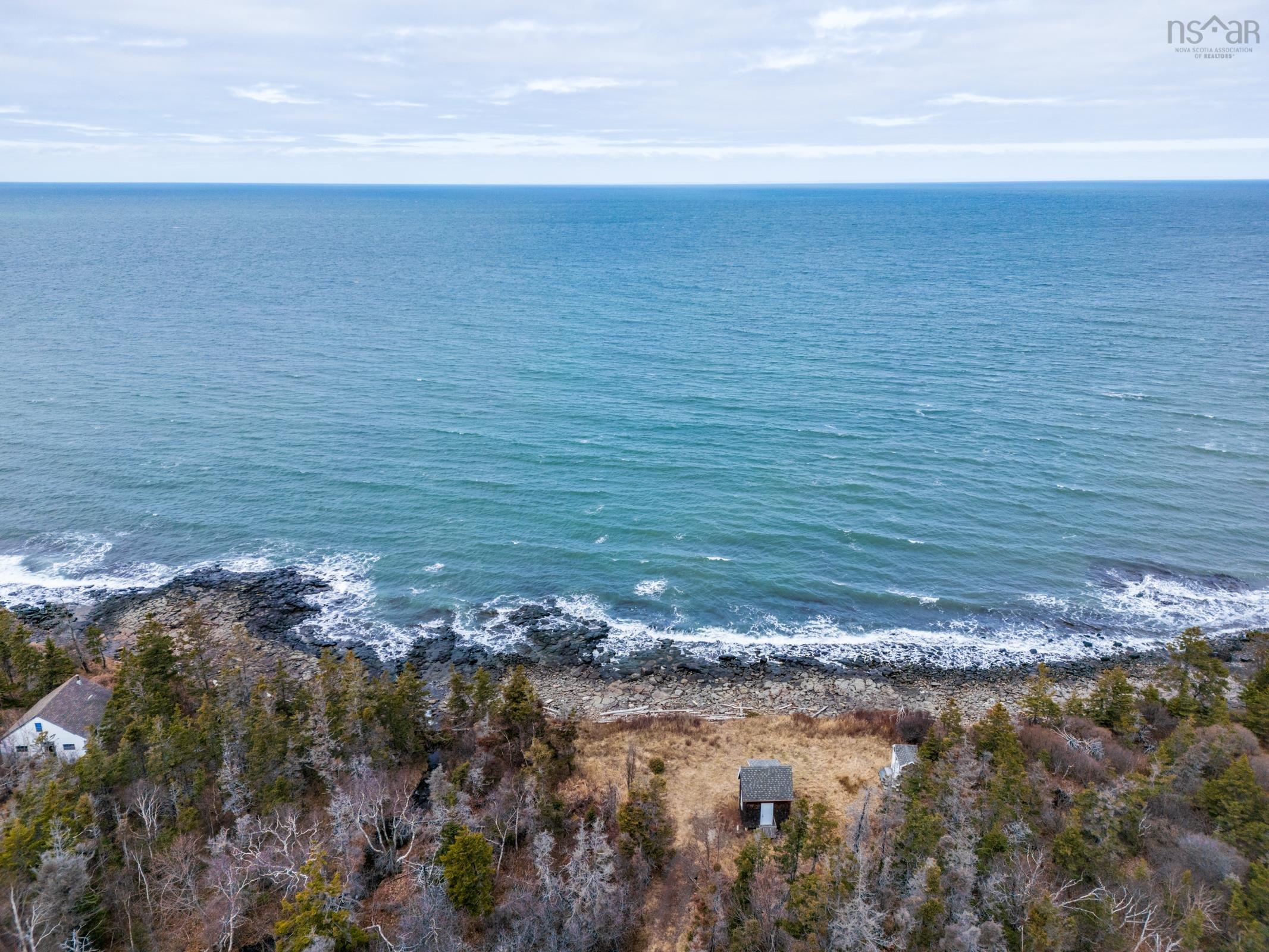 $199,900.00: Shore Road, Litchfield