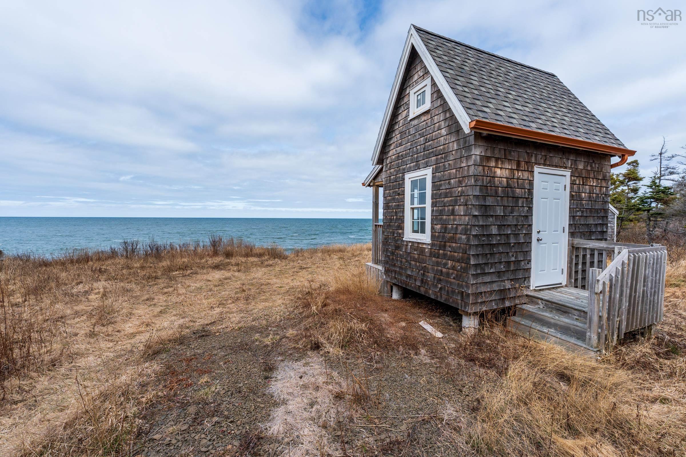 $199,900.00: Shore Road, Litchfield