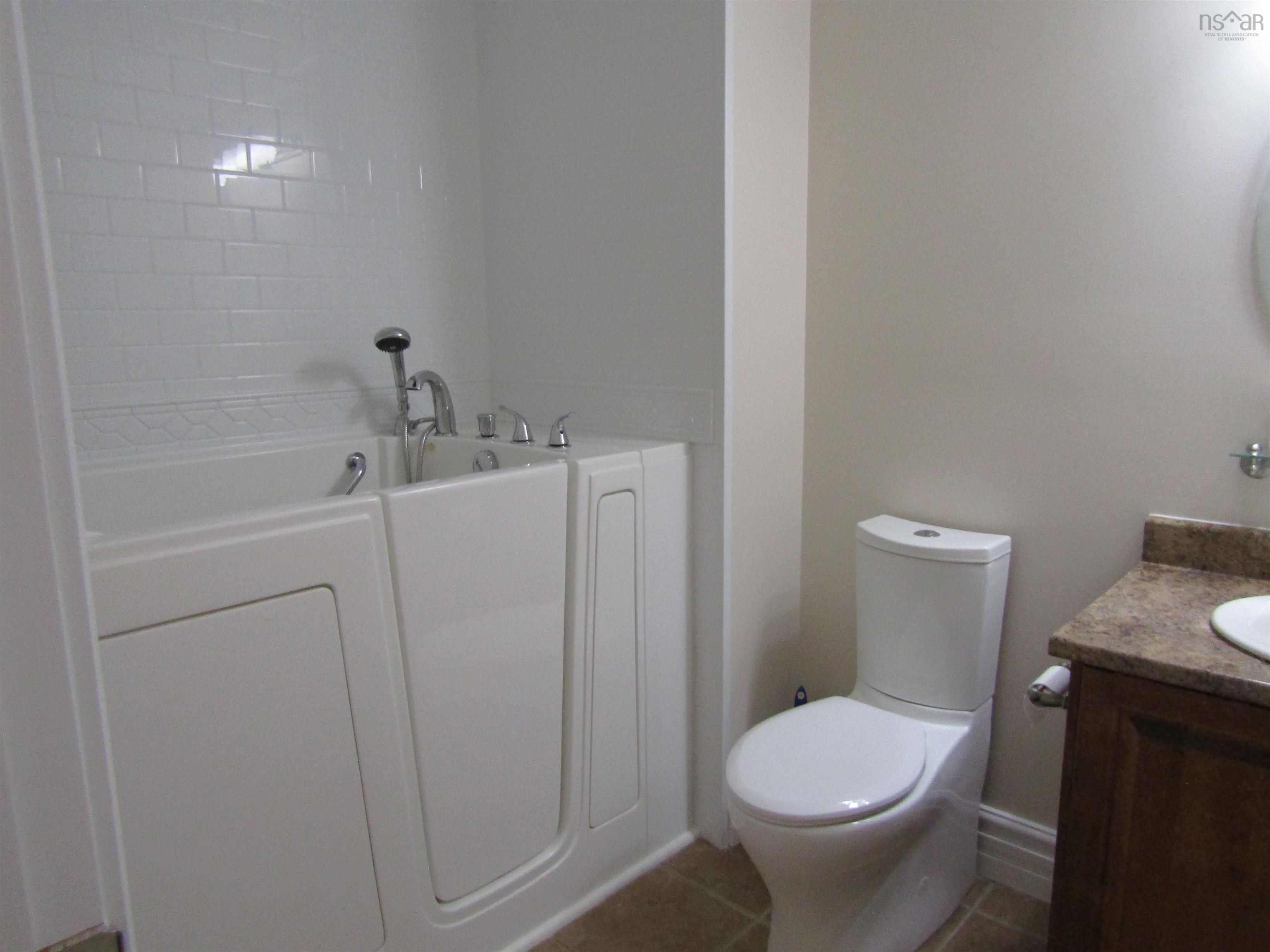 104 87 Pebblecreek Crescent, Dartmouth, NS (MLS 202606540)