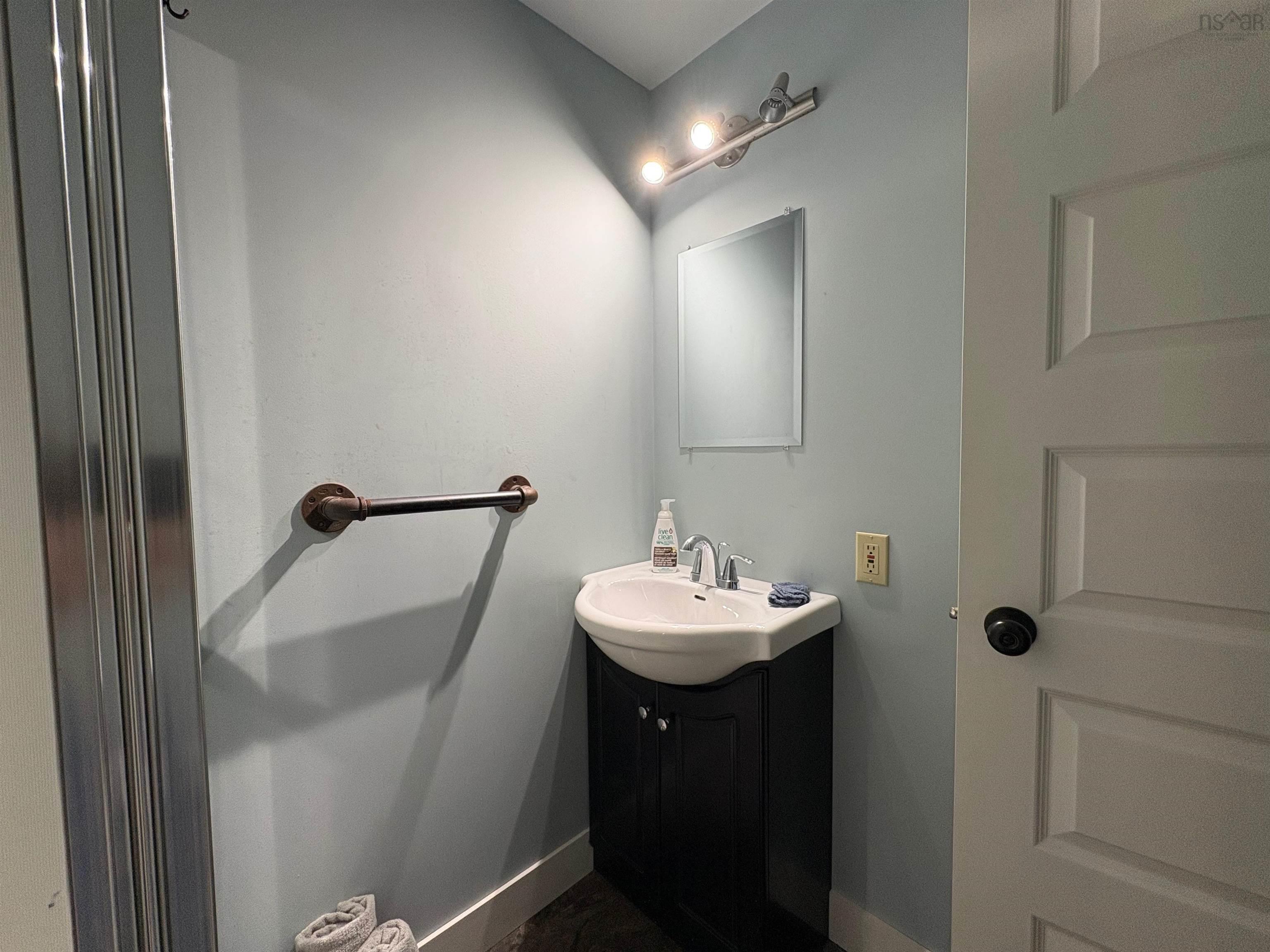 $419,000.00: 128 Highway 1, Dayton