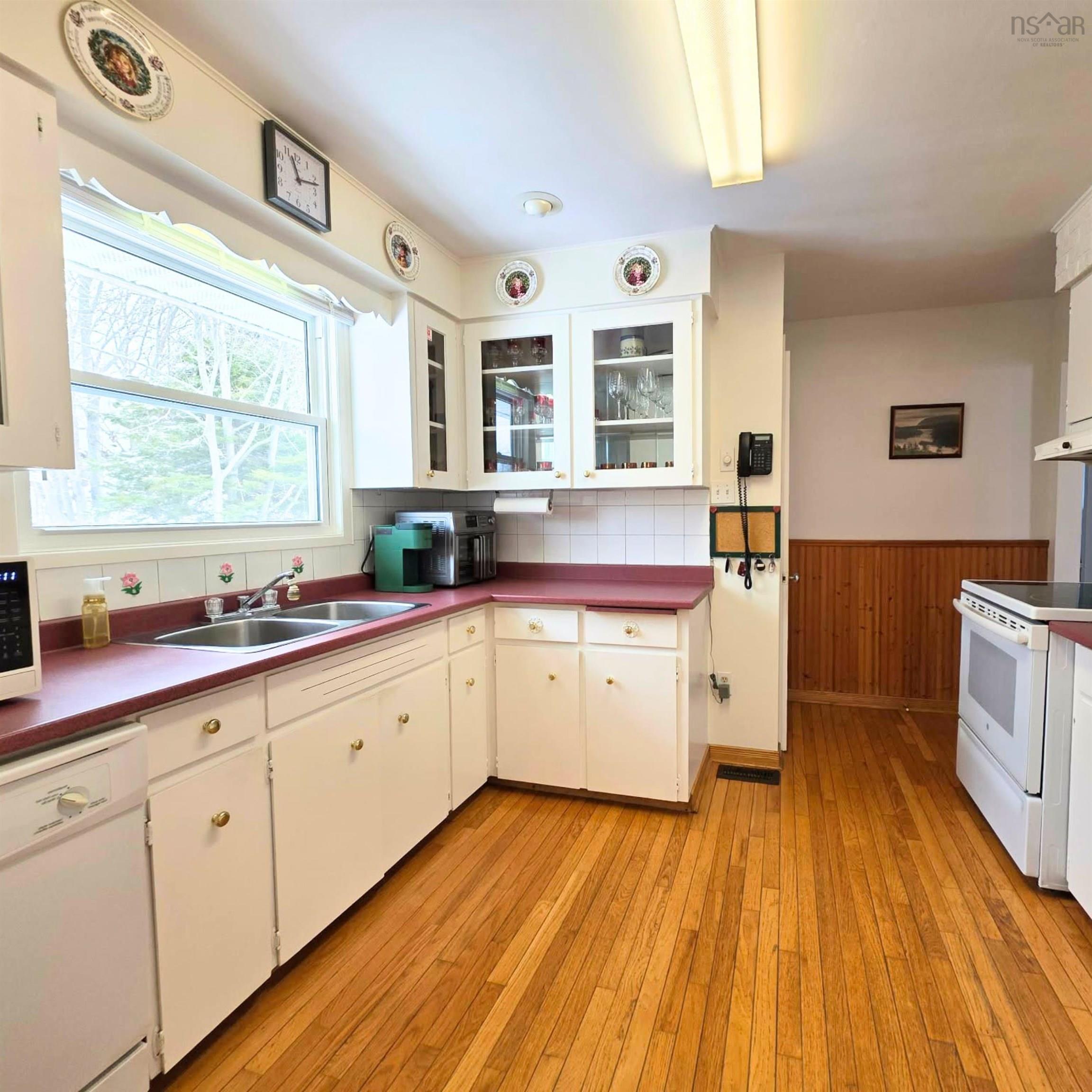 $295,000.00: 99 Ranna Drive, Sydney