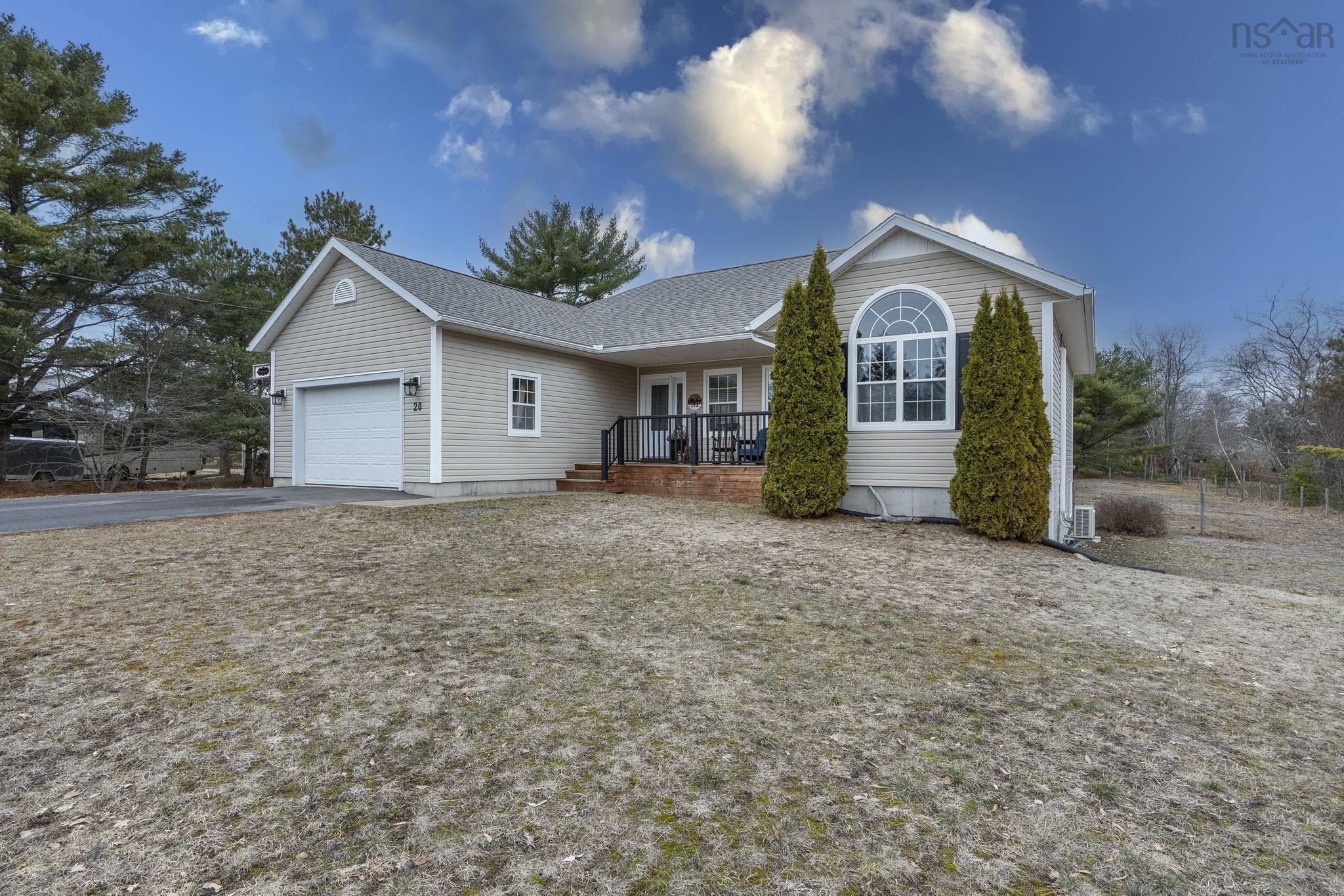 $599,900.00: 20 Geiger Drive, Wilmot