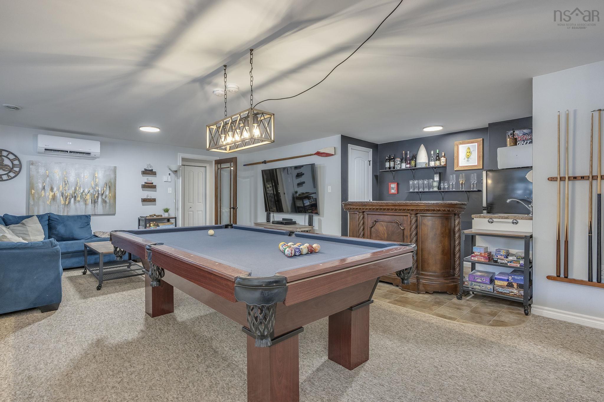$599,900.00: 20 Geiger Drive, Wilmot