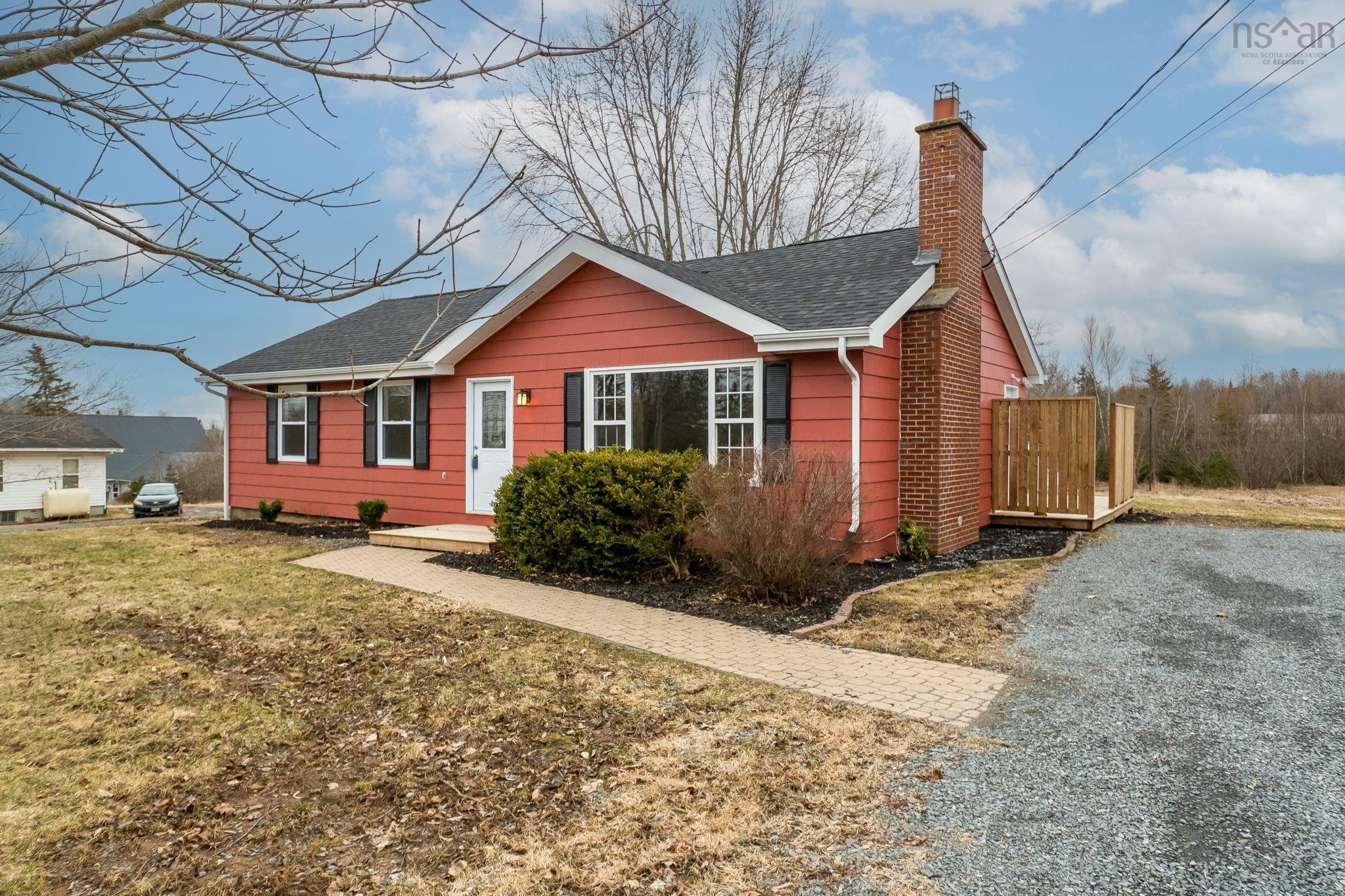 $459,900.00: 37 Highway 14, Milford