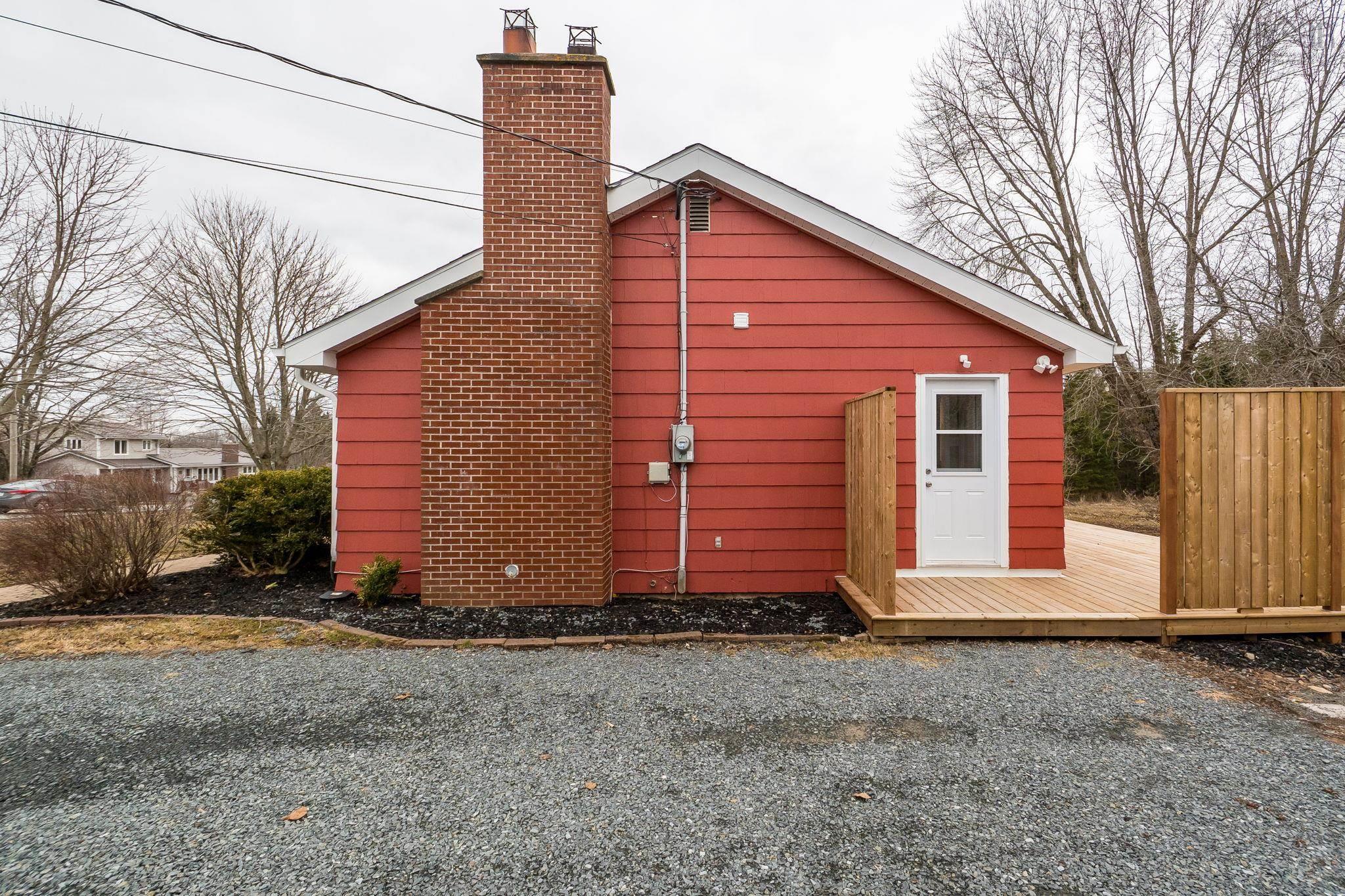 $459,900.00: 37 Highway 14, Milford