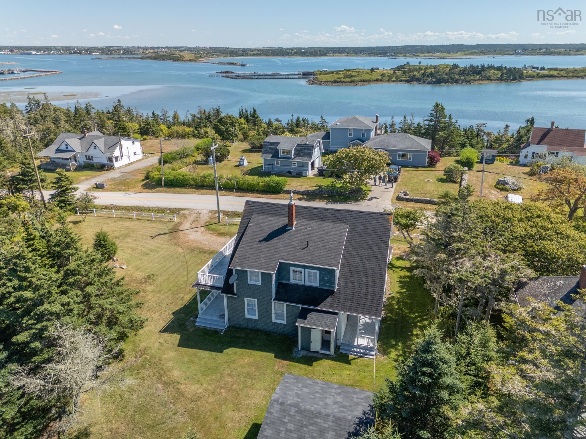 $679,900.00: 1428 Highway 304, Cape Forchu