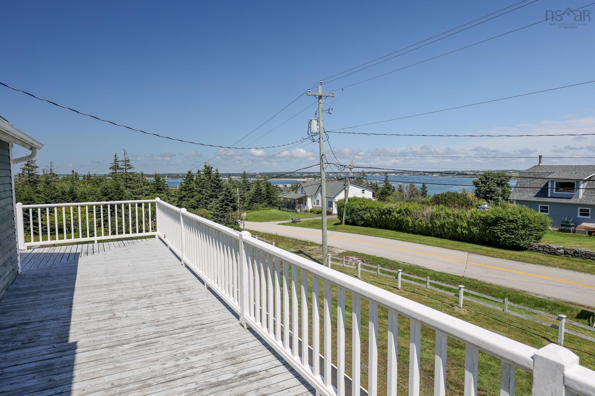$679,900.00: 1428 Highway 304, Cape Forchu
