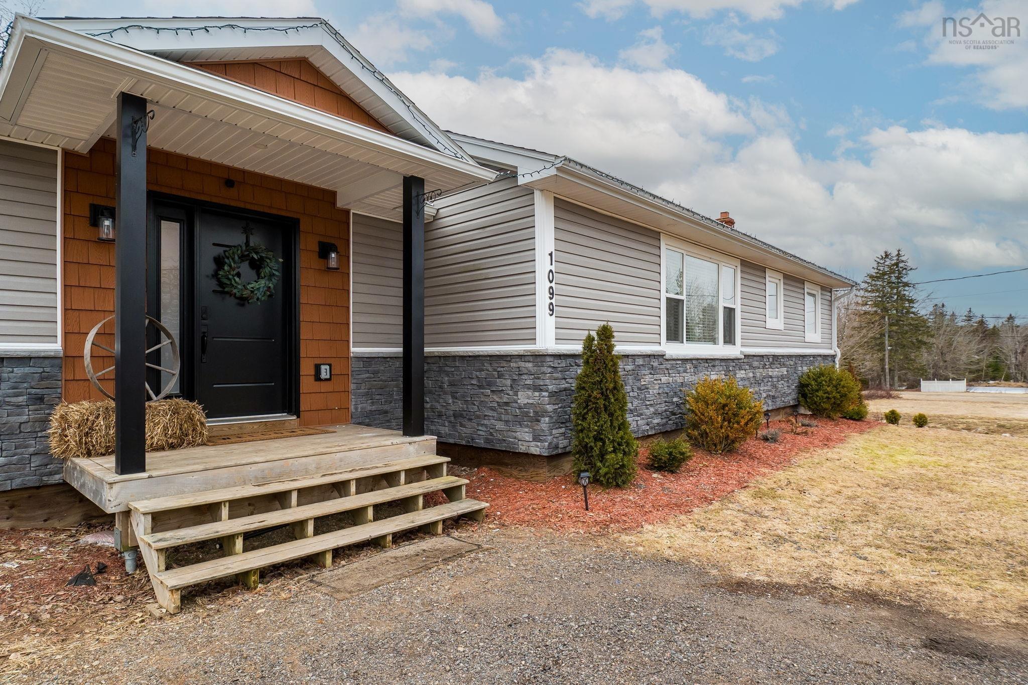 $485,900.00: 1099 English Mountain Road, South Alton