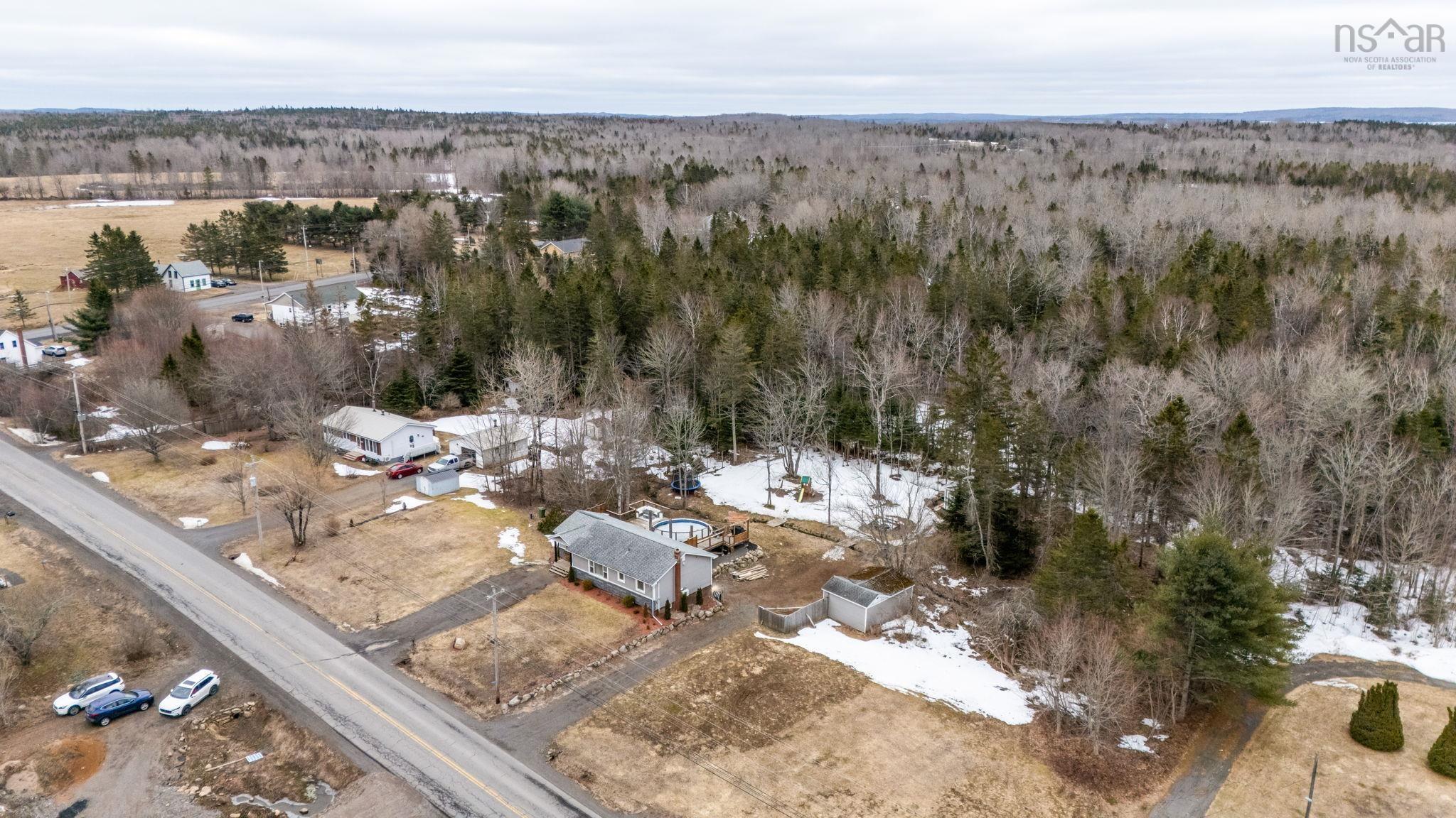 $485,900.00: 1099 English Mountain Road, South Alton