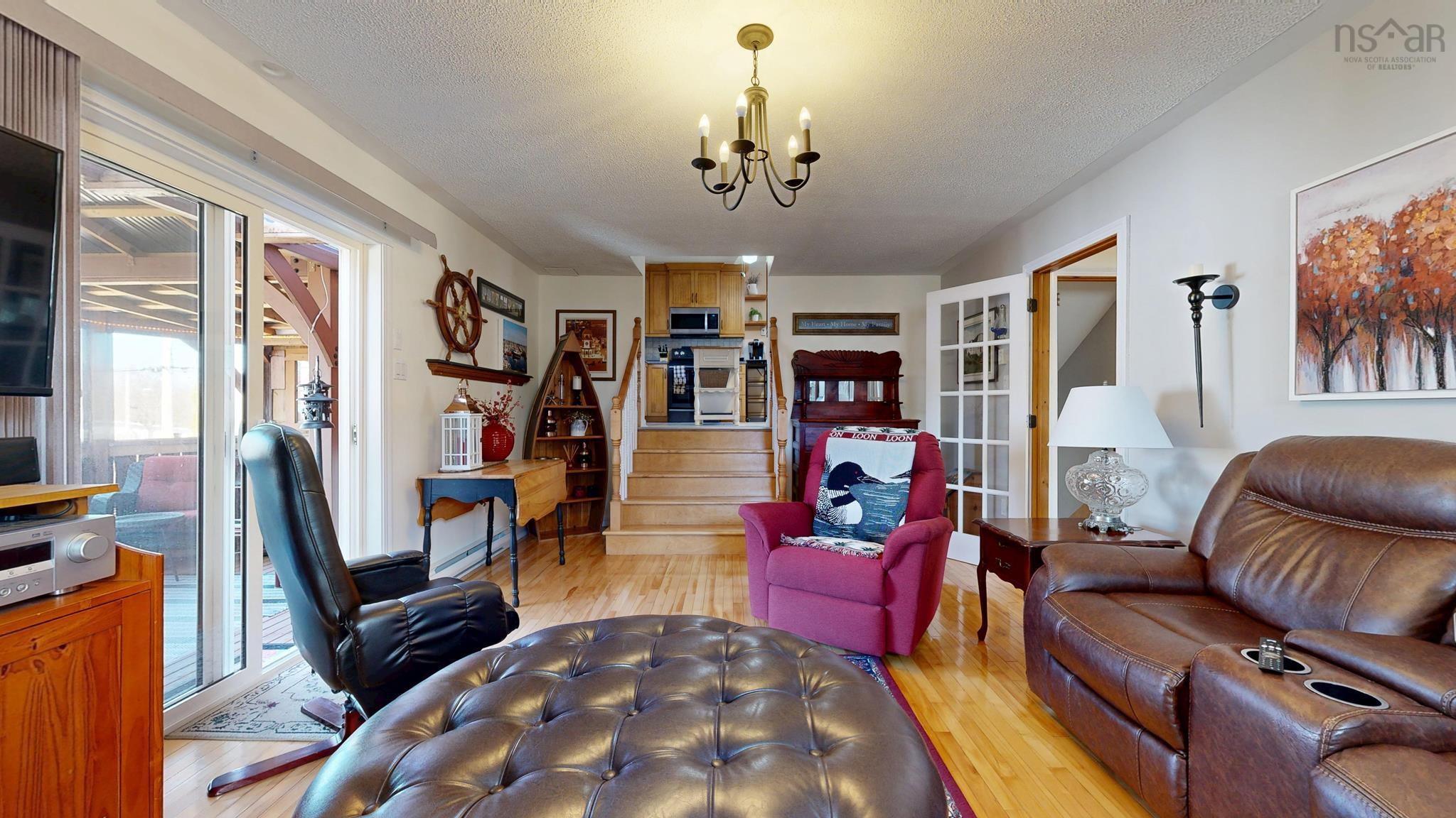 $549,900.00: 1005 Green Street, New Minas