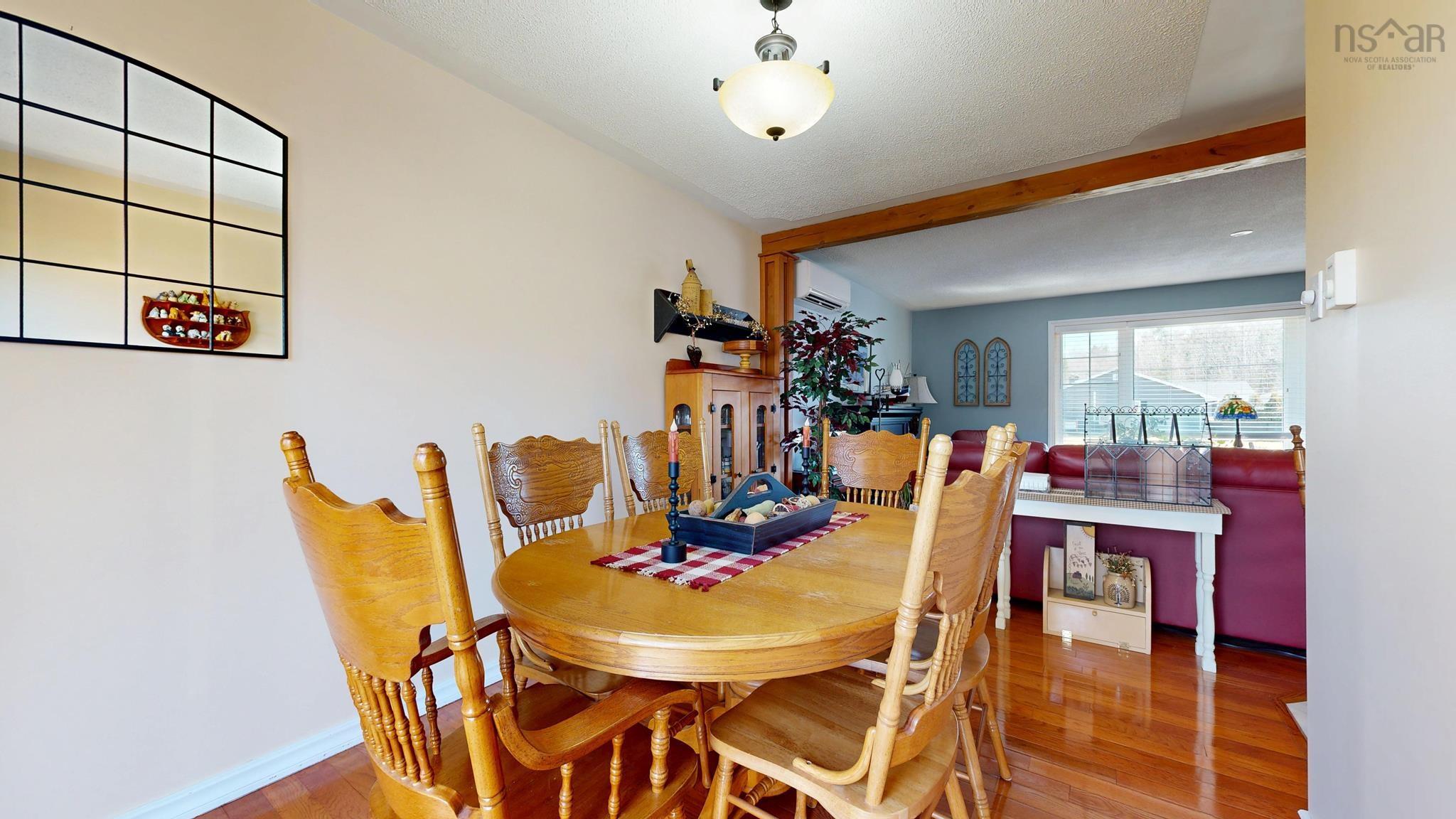 $549,900.00: 1005 Green Street, New Minas