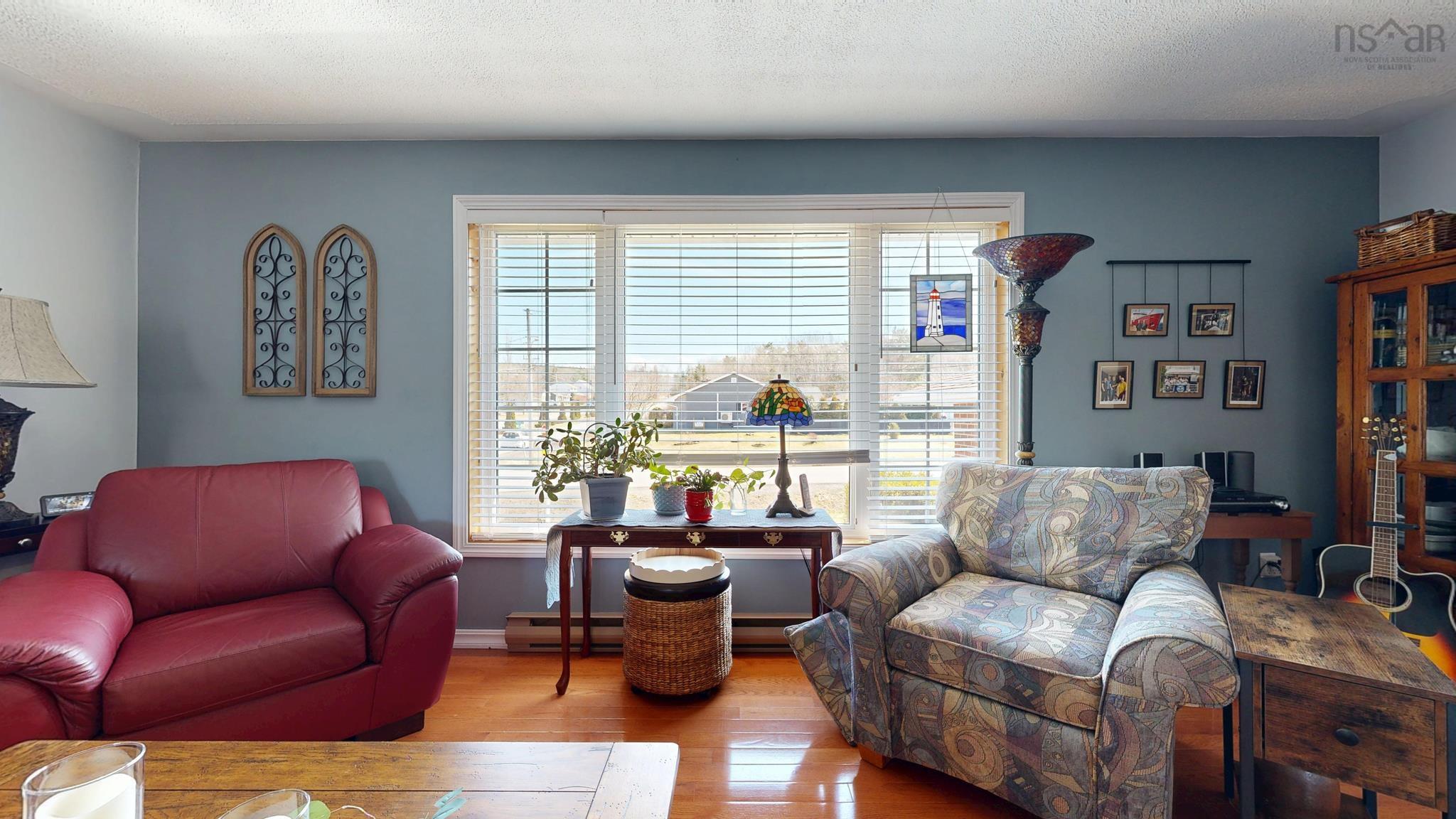 $549,900.00: 1005 Green Street, New Minas