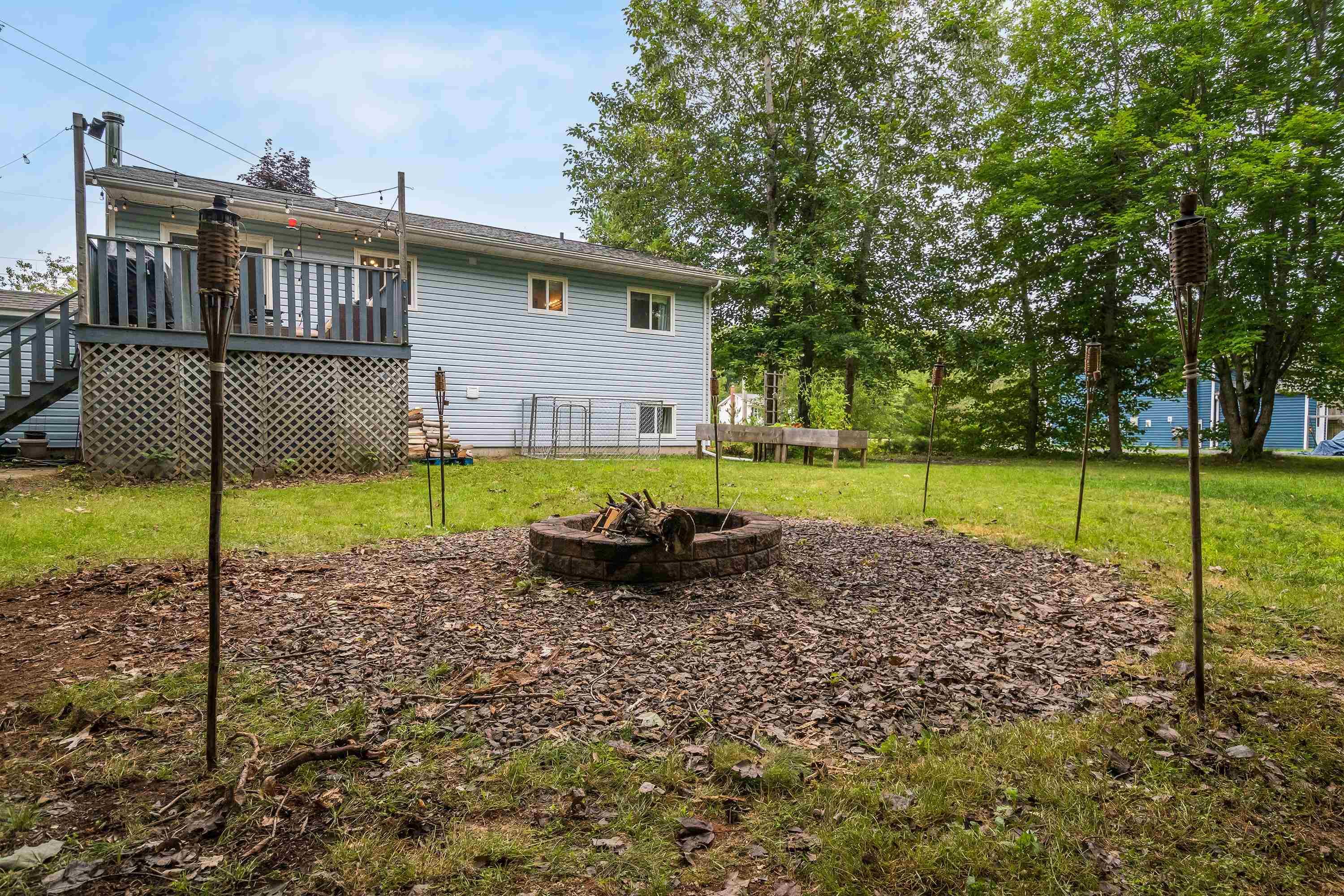 $399,000.00: 578 Bluenose Avenue, Meadowvale