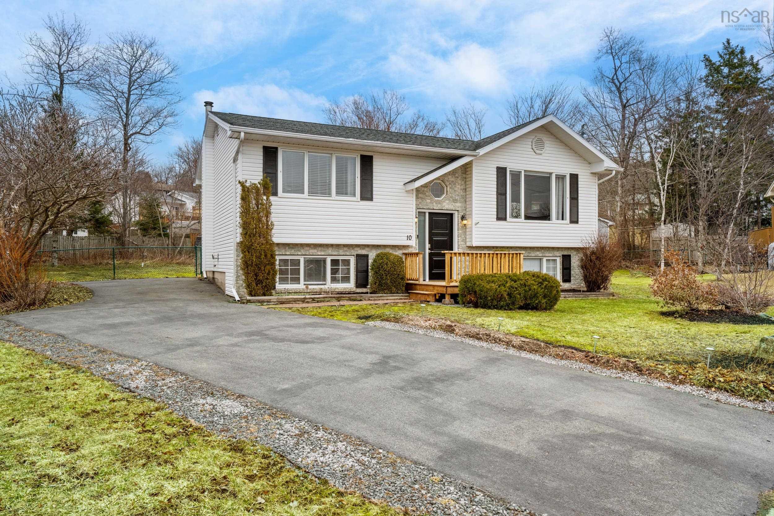 10 Tynes Court, Lower Sackville, NS (MLS 202606617)