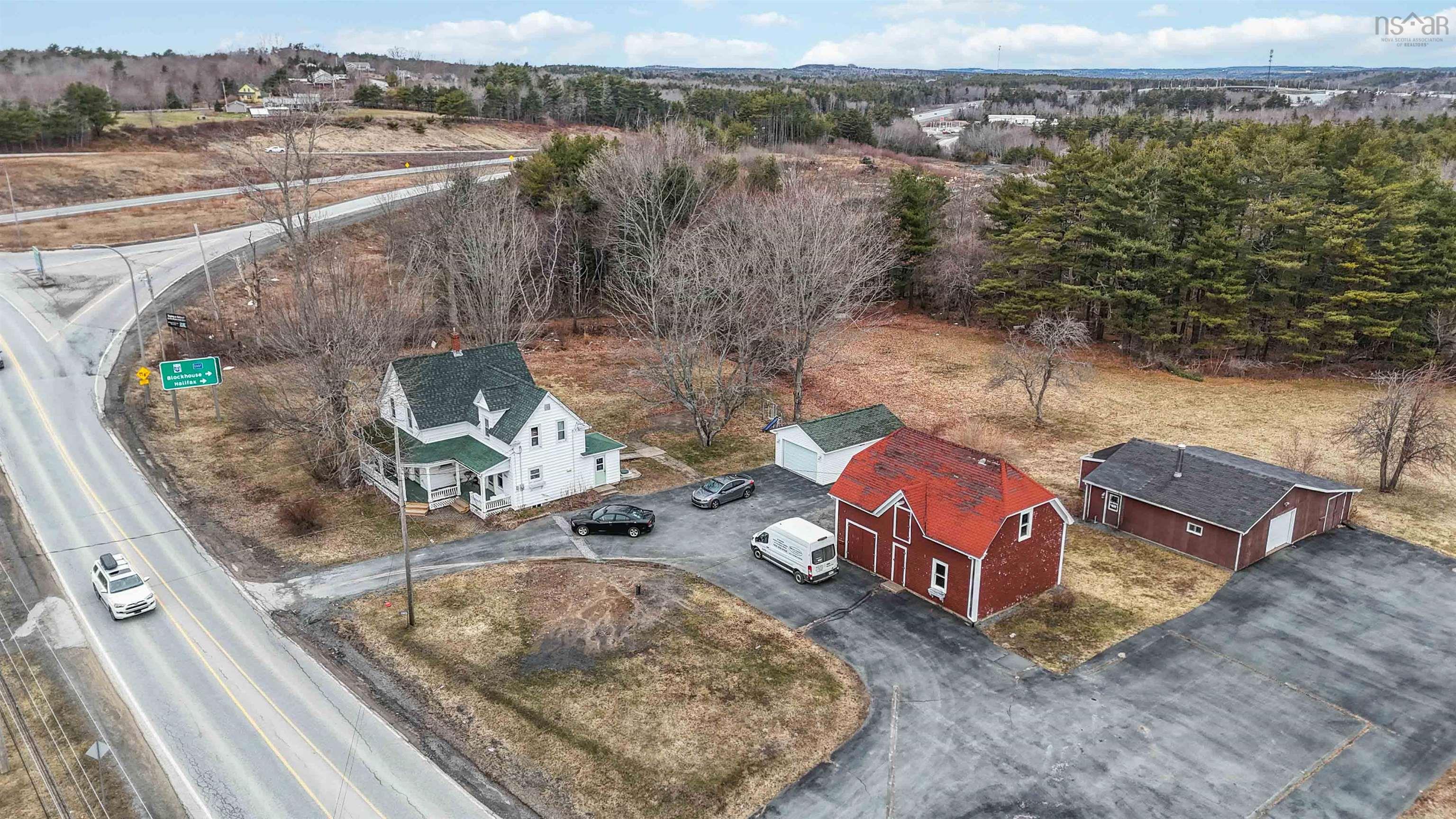 $1,085,000.00: 2820 Highway 325, Wileville