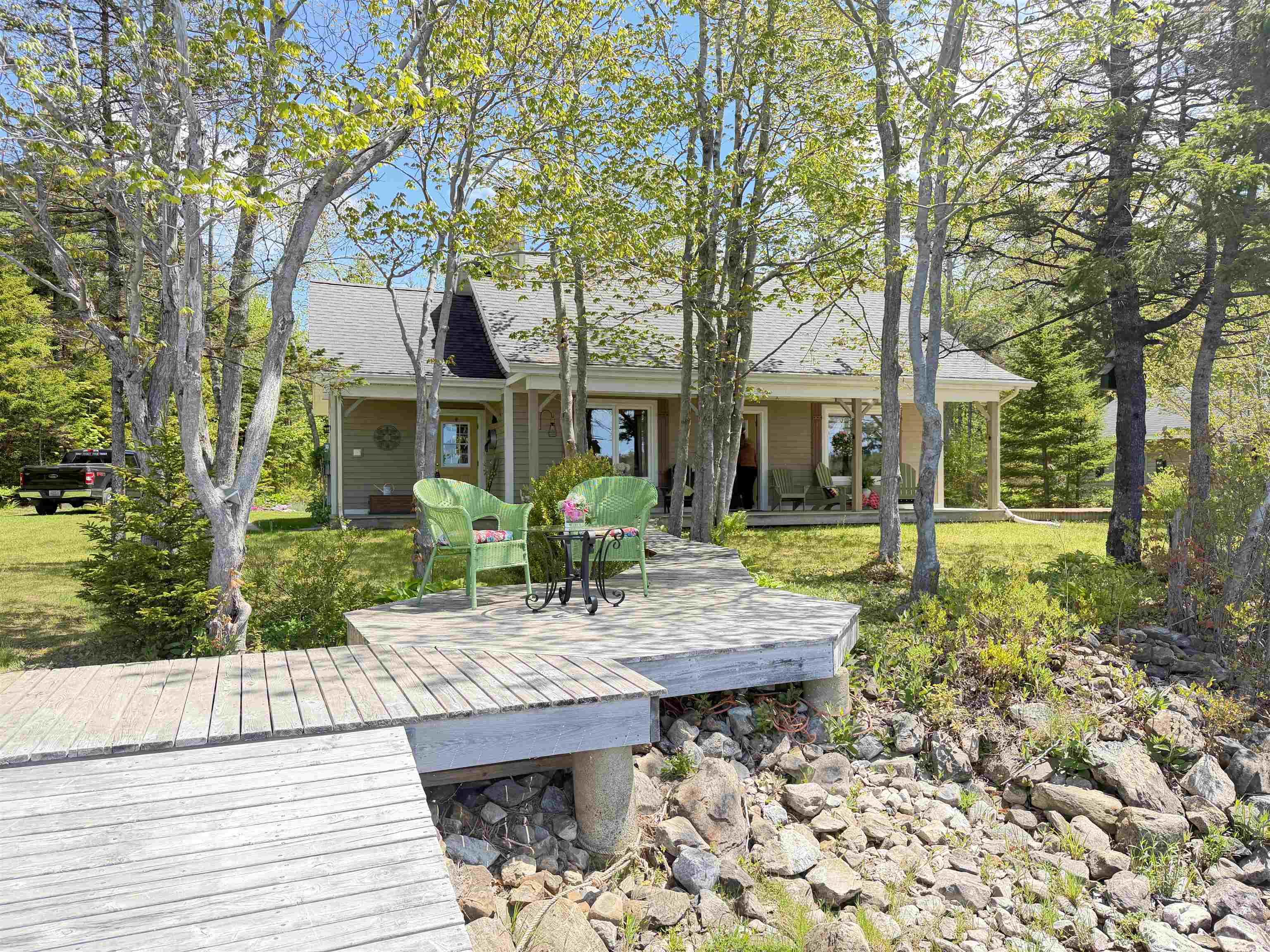 $550,000.00: 137 Beaver Point Road, North Kemptville