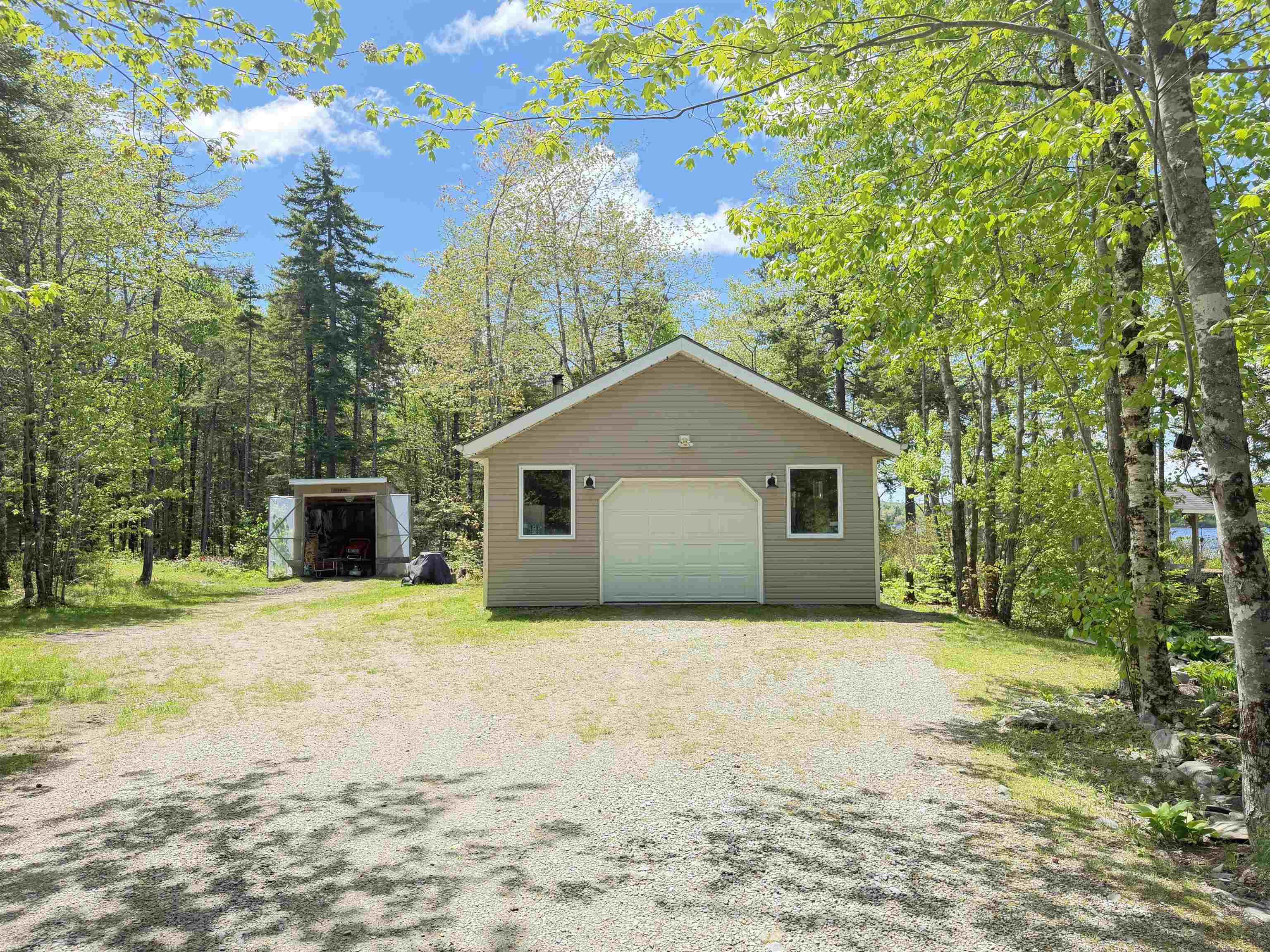 $550,000.00: 137 Beaver Point Road, North Kemptville