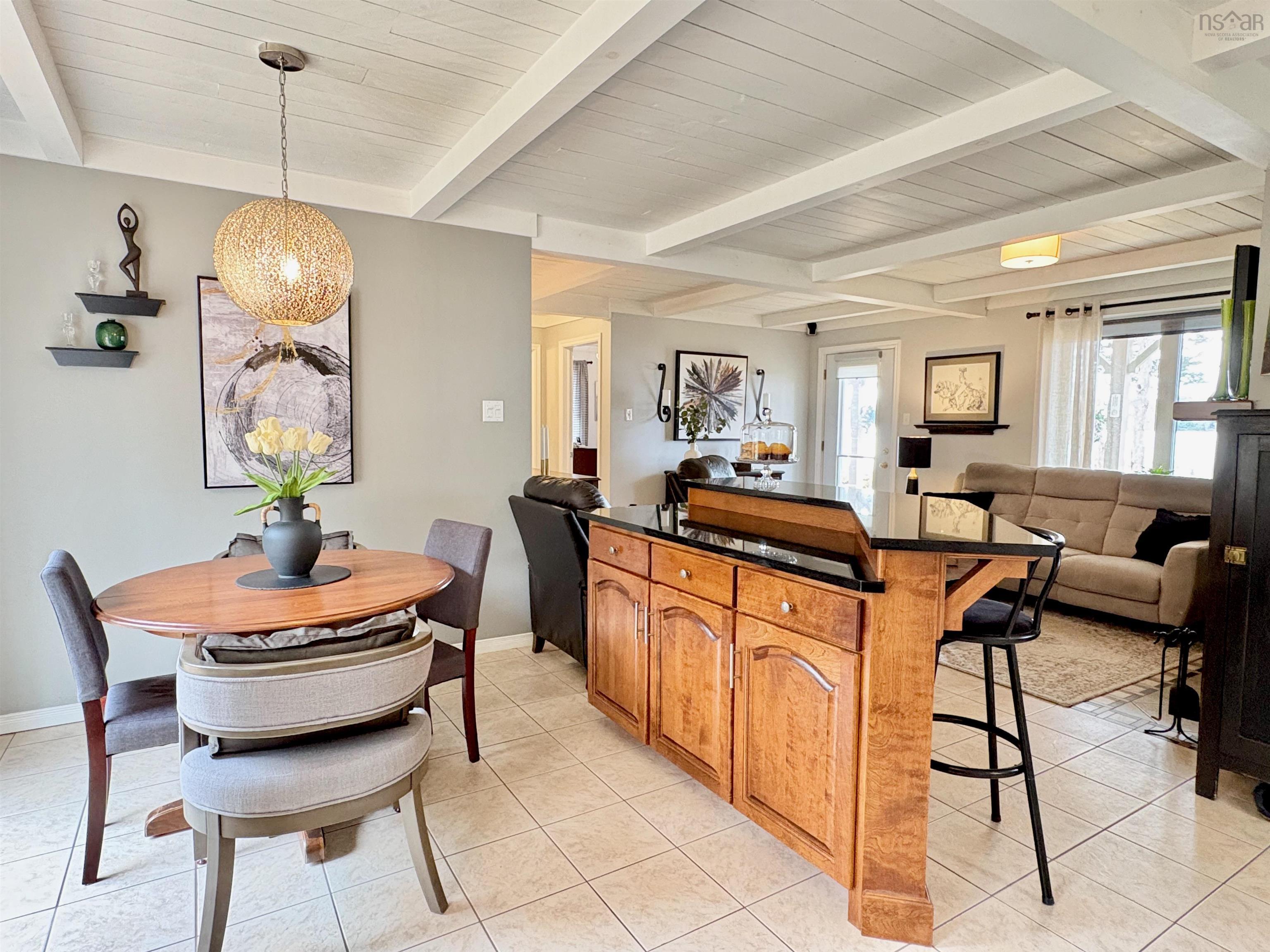 $550,000.00: 137 Beaver Point Road, North Kemptville