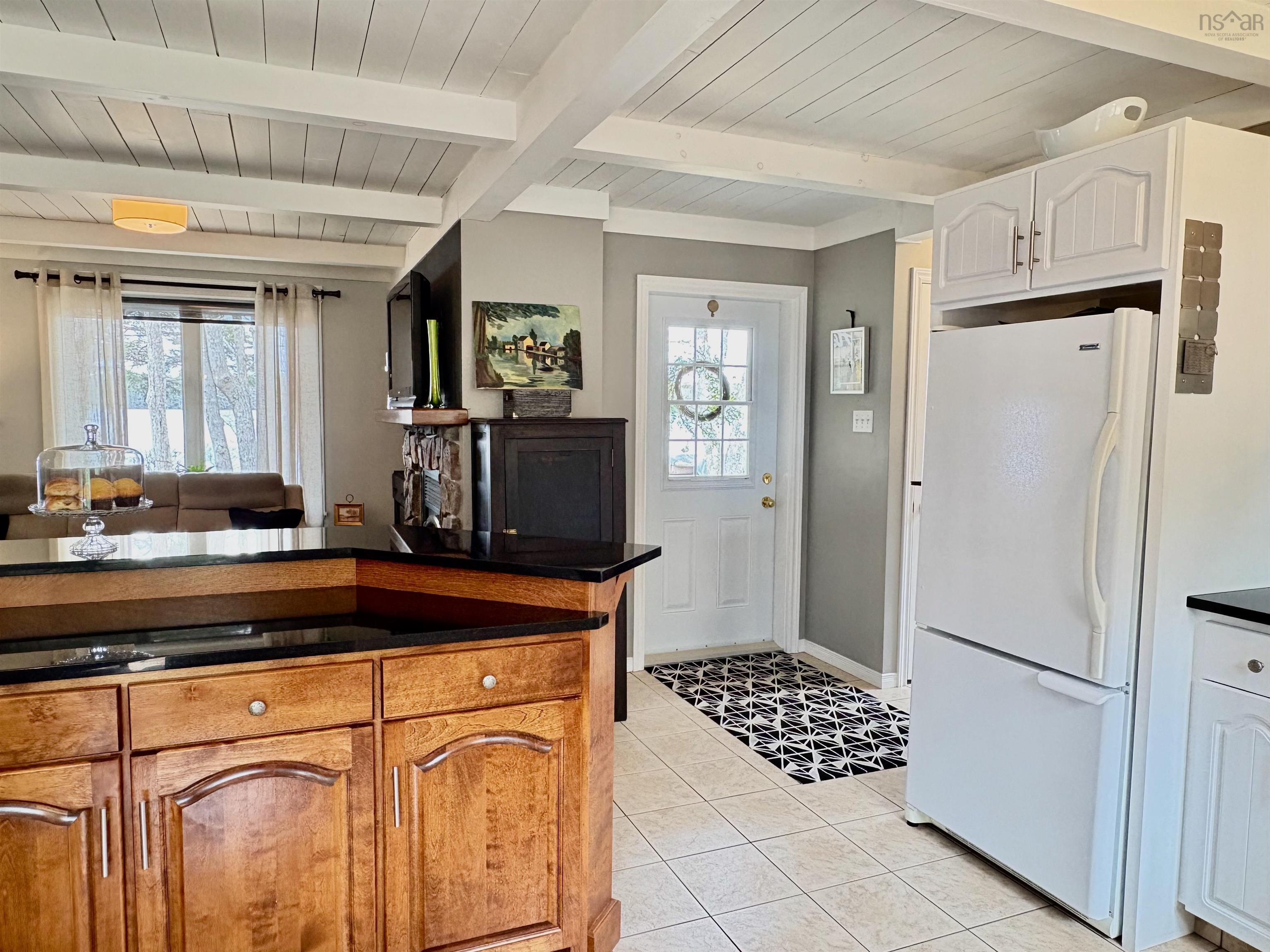 $550,000.00: 137 Beaver Point Road, North Kemptville